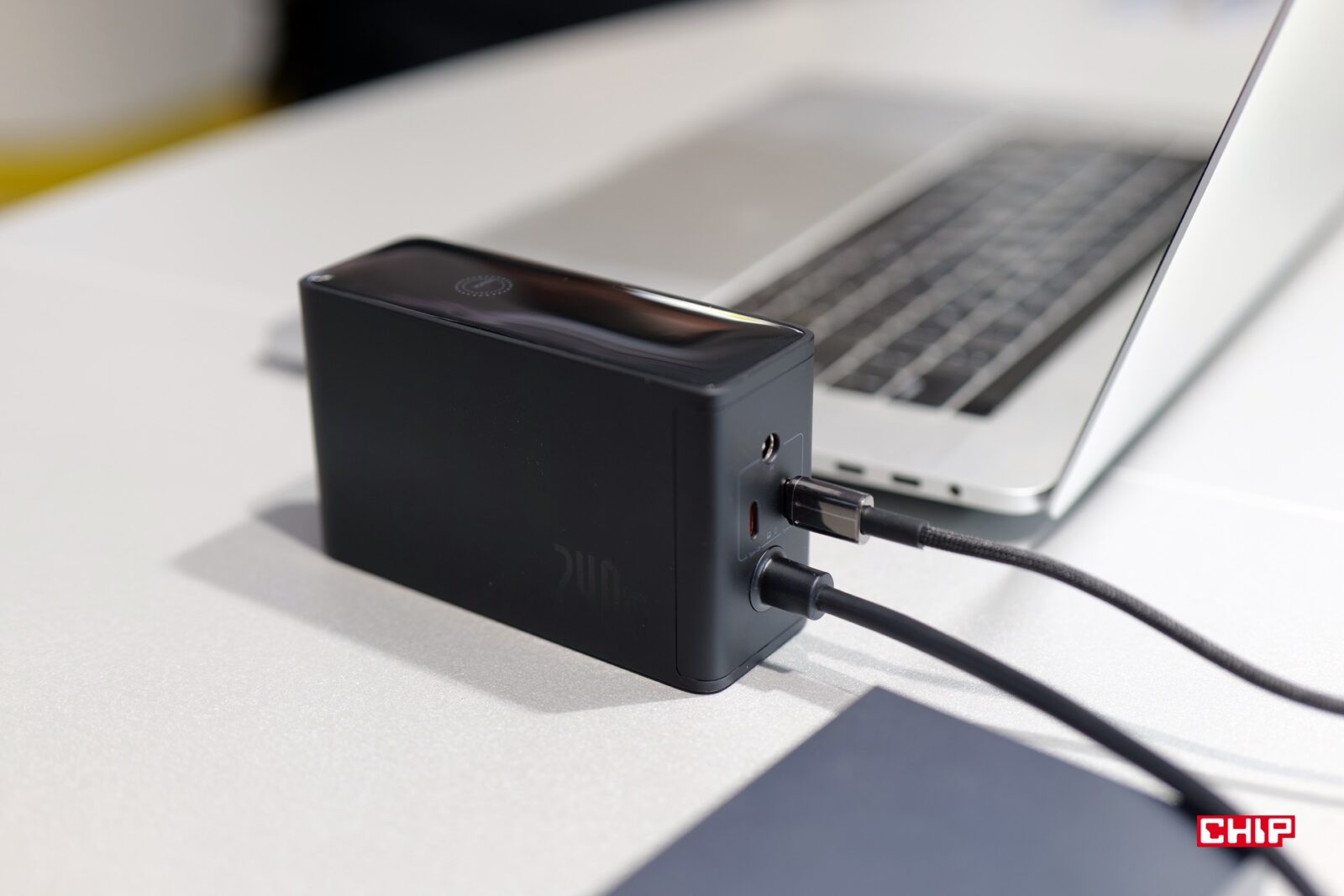 Baseus GaN 5 Pro Desktop Fast Charger 240W - porty z tyłu