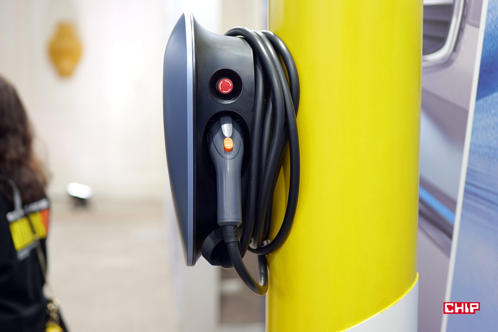 Baseus Nebula Series GaN AC EV Charger z boku