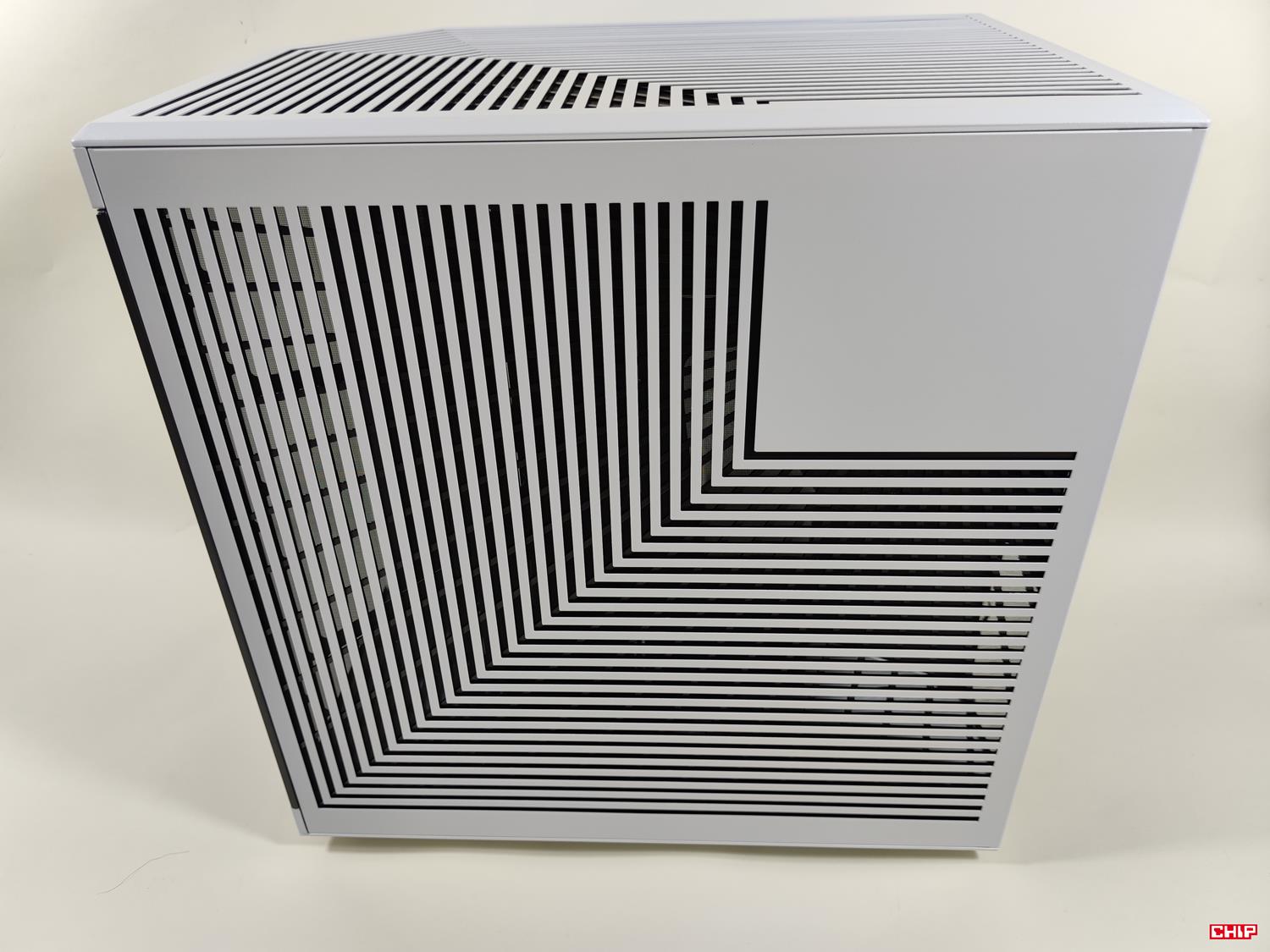 test Hyte Y70 Touch, recenzja Hyte Y70 Touch, opinia Hyte Y70 Touch