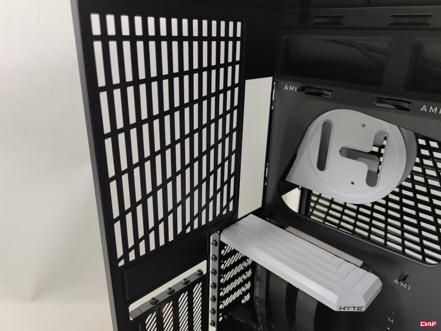 test Hyte Y70 Touch, recenzja Hyte Y70 Touch, opinia Hyte Y70 Touch