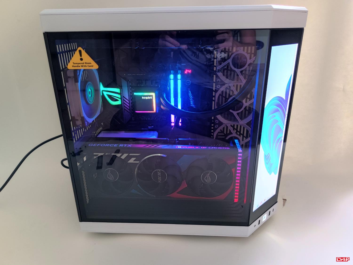 test Hyte Y70 Touch, recenzja Hyte Y70 Touch, opinia Hyte Y70 Touch