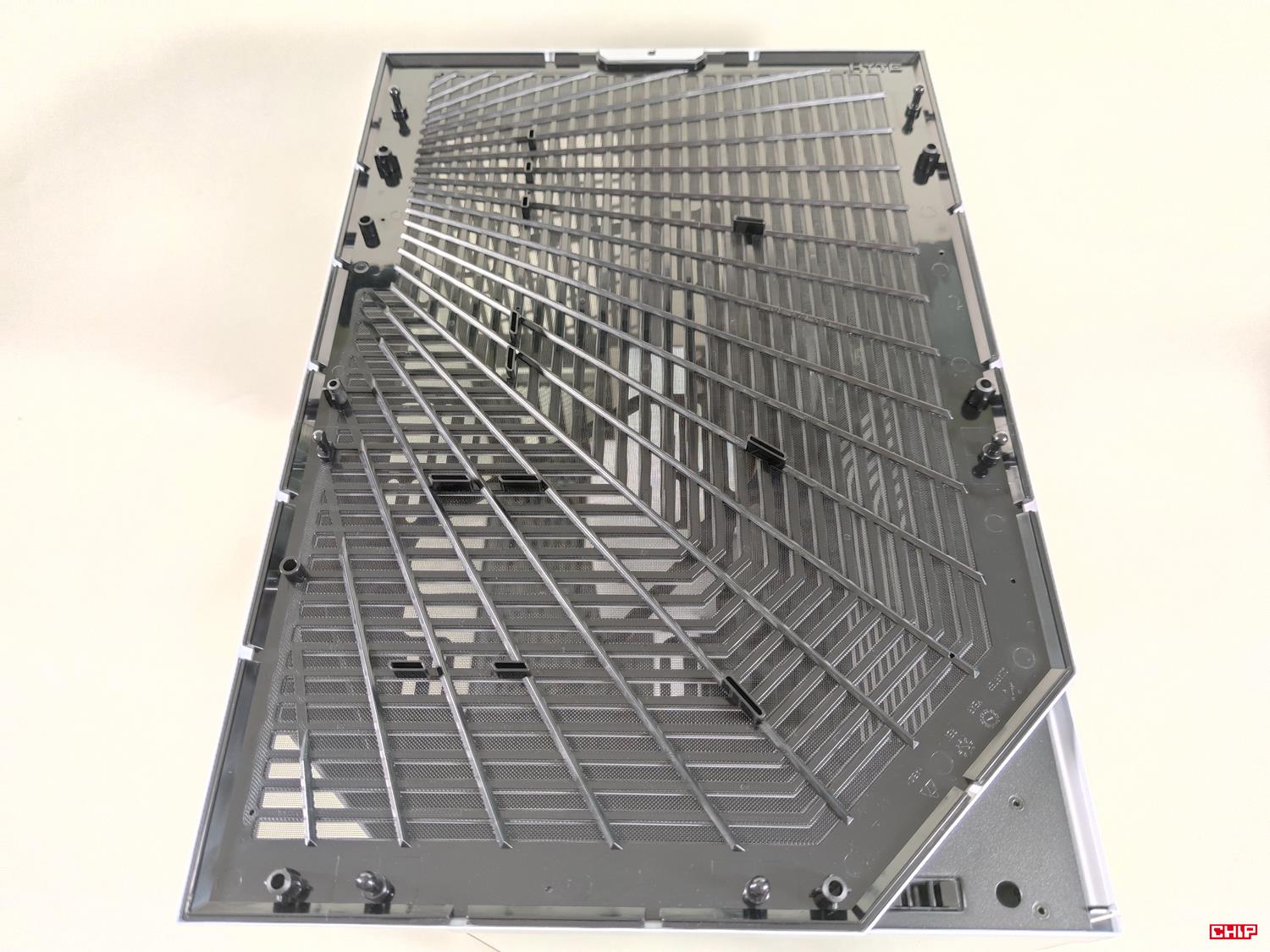 test Hyte Y70 Touch, recenzja Hyte Y70 Touch, opinia Hyte Y70 Touch