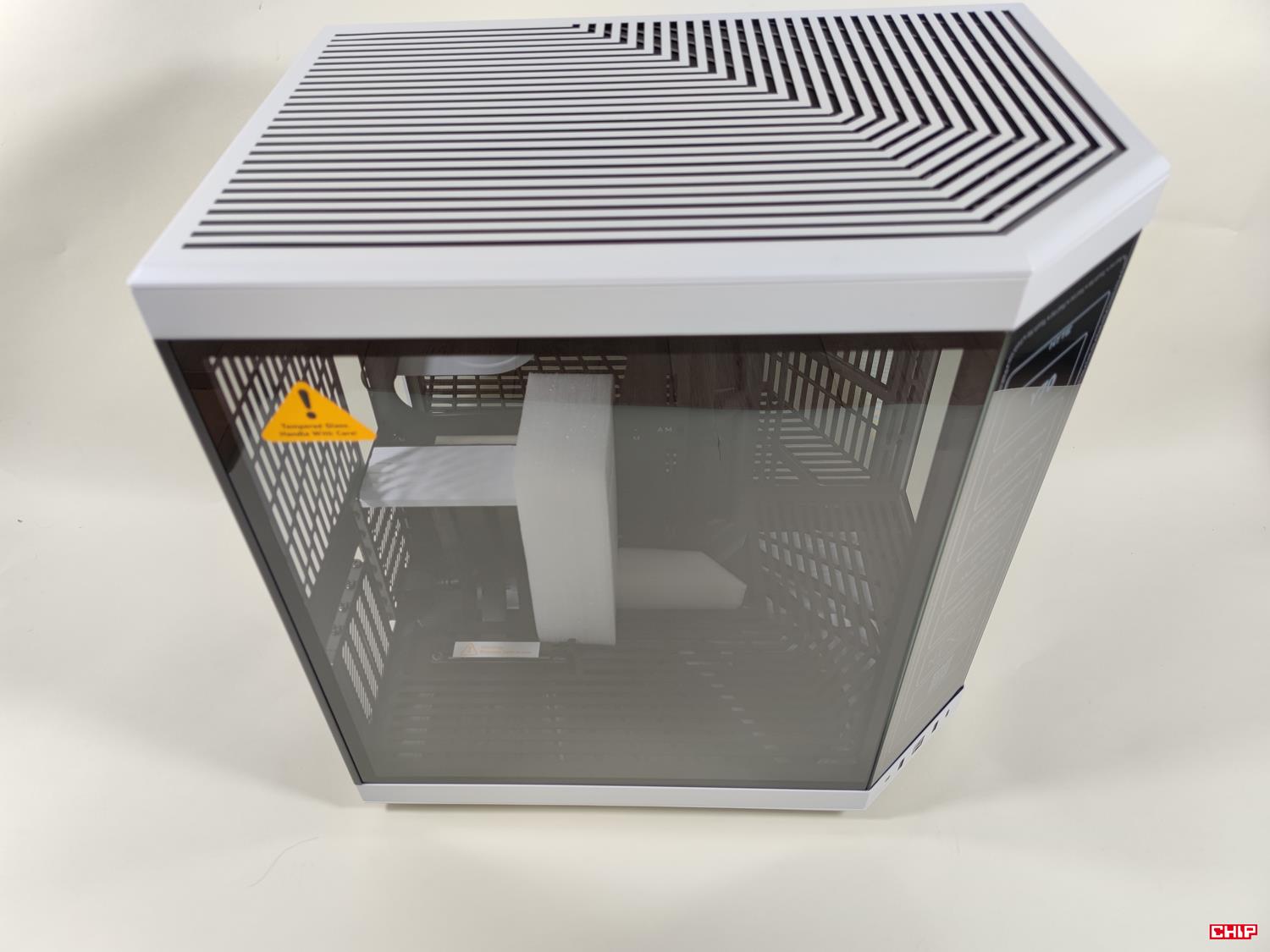 test Hyte Y70 Touch, recenzja Hyte Y70 Touch, opinia Hyte Y70 Touch