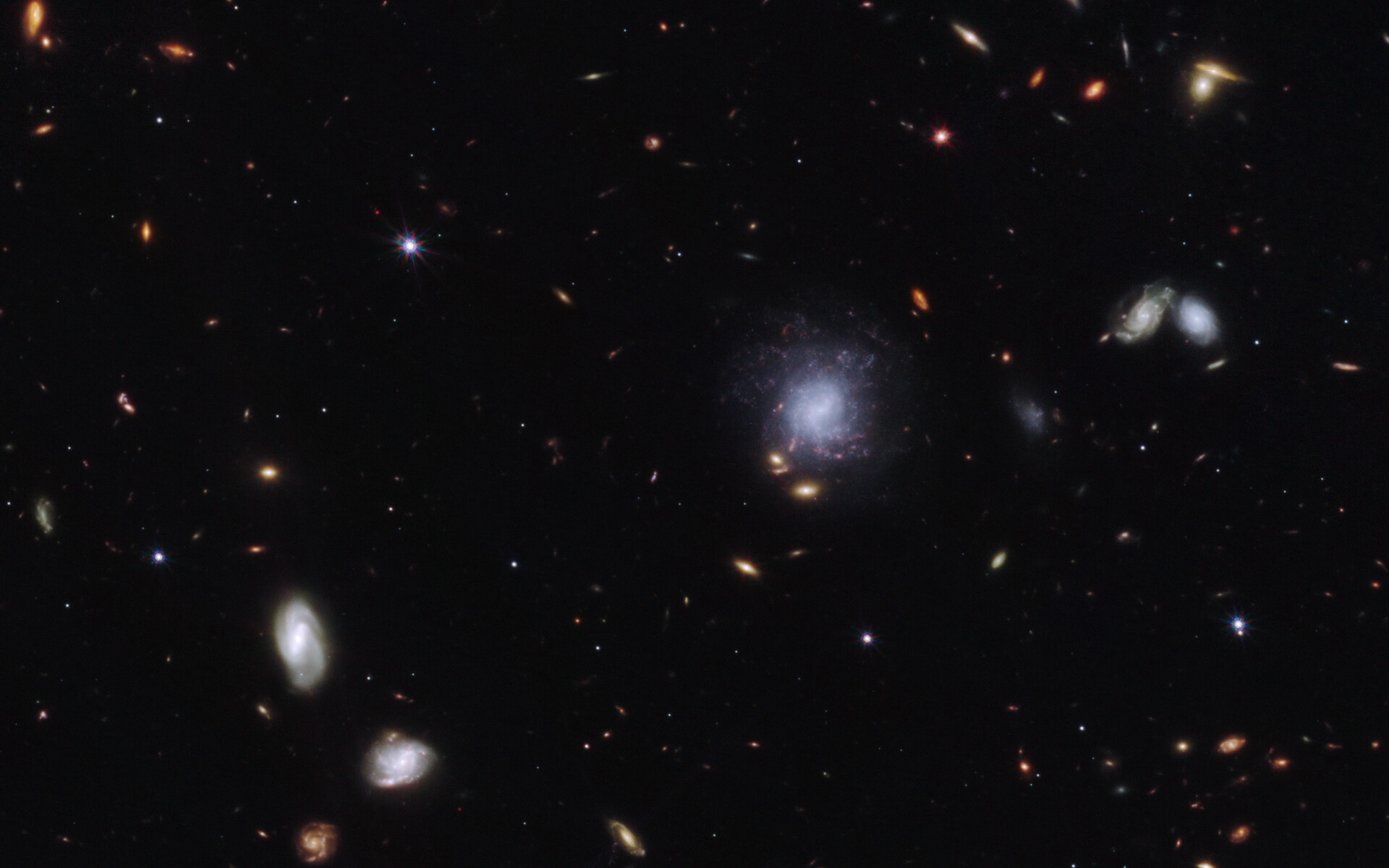 Telescopul James Webb detectează ciocnirea a două stele neutronice.  Telescopul a observat un element extrem de rar