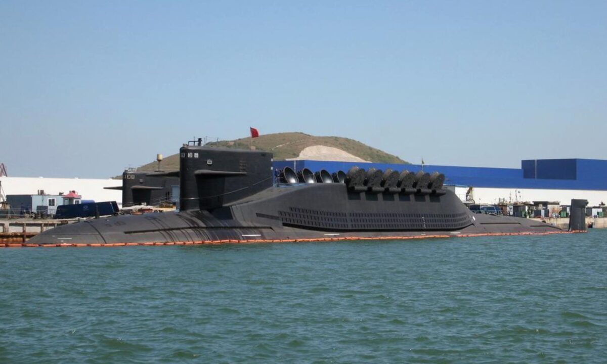 Okręty podwodne Chin z nowym pociskiem międzykontynentalnym