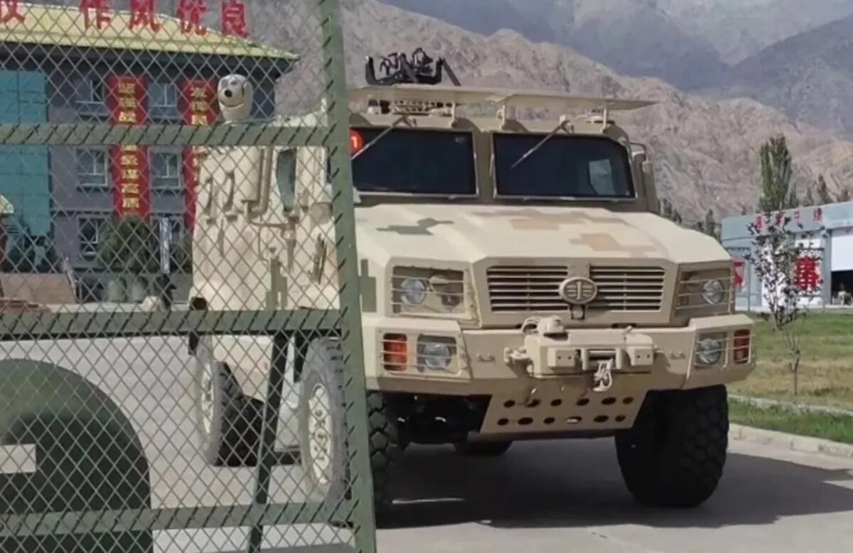 Chiny pokazały górskich specjalsów. Po co komu mur, kiedy ma się takich strażników na granicy?