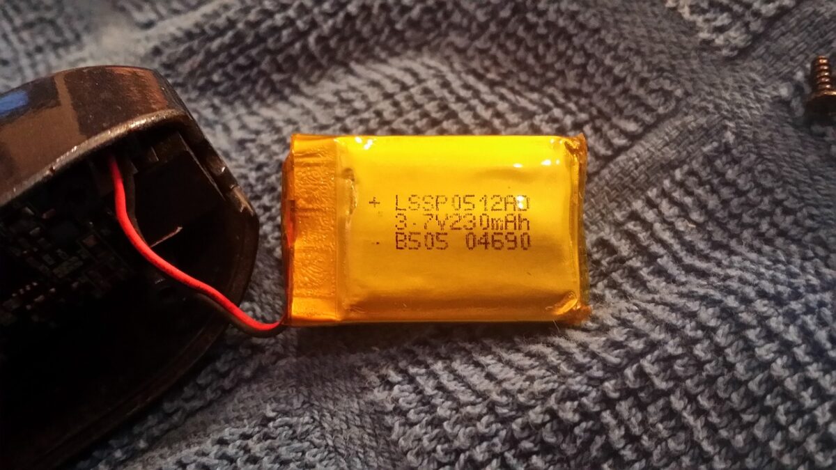Akumulator z jeszcze lepszym elektrolitem – na to czekaliśmy. Czym jest to cudo z Azji?