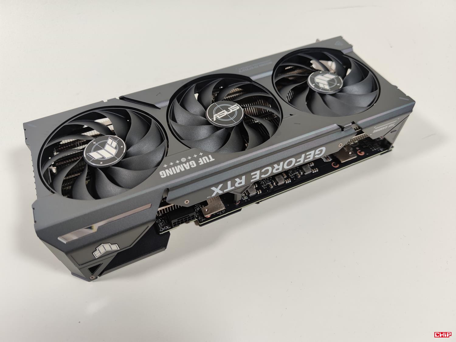 test Asus GeForce RTX 4070 SUPER TUF Gaming OC, recenzja Asus GeForce RTX 4070 SUPER TUF Gaming OC, opinia Asus GeForce RTX 4070 SUPER TUF Gaming OC