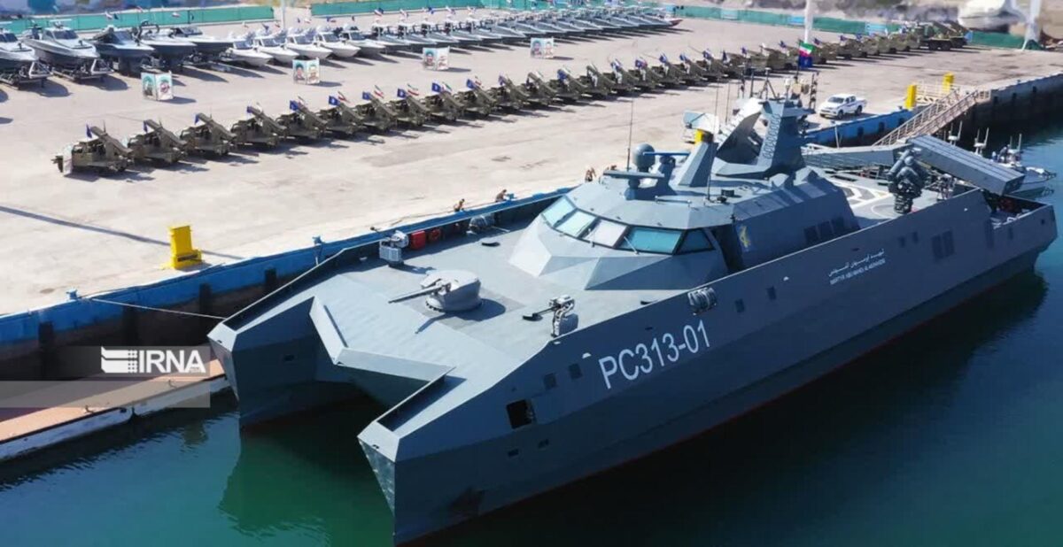 Niczym stalowe origami. Nowy okręt wojskowy marynarki Iranu zwodzi nasz wzrok