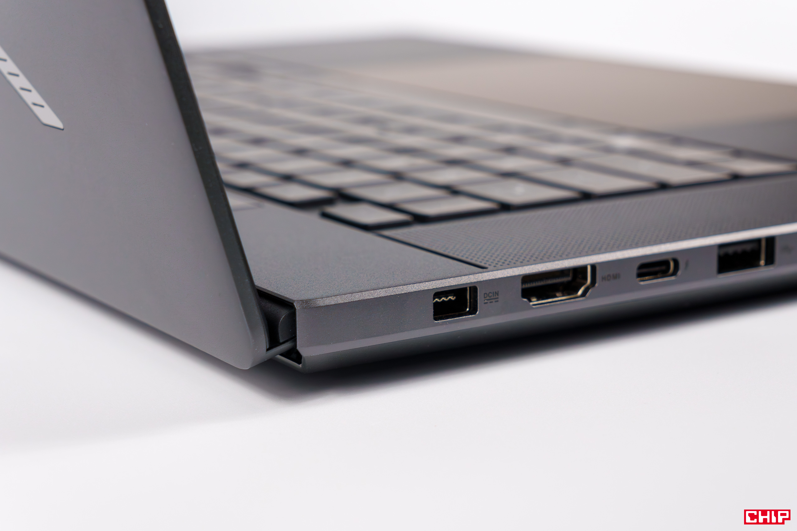 Asus ROG Zephyrus G16 GU605