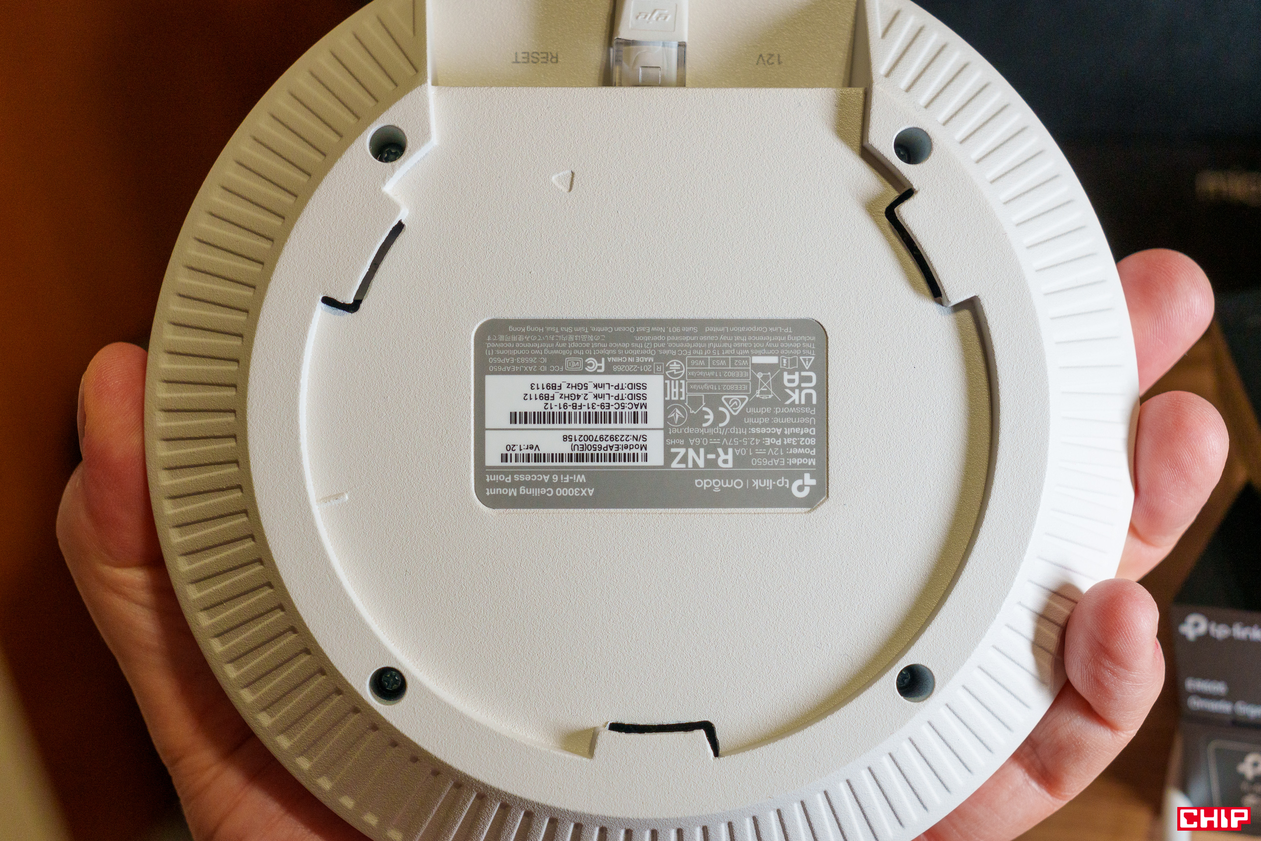 TP-Link Omada ER605, TL-SG2008P, EAP650, OC200