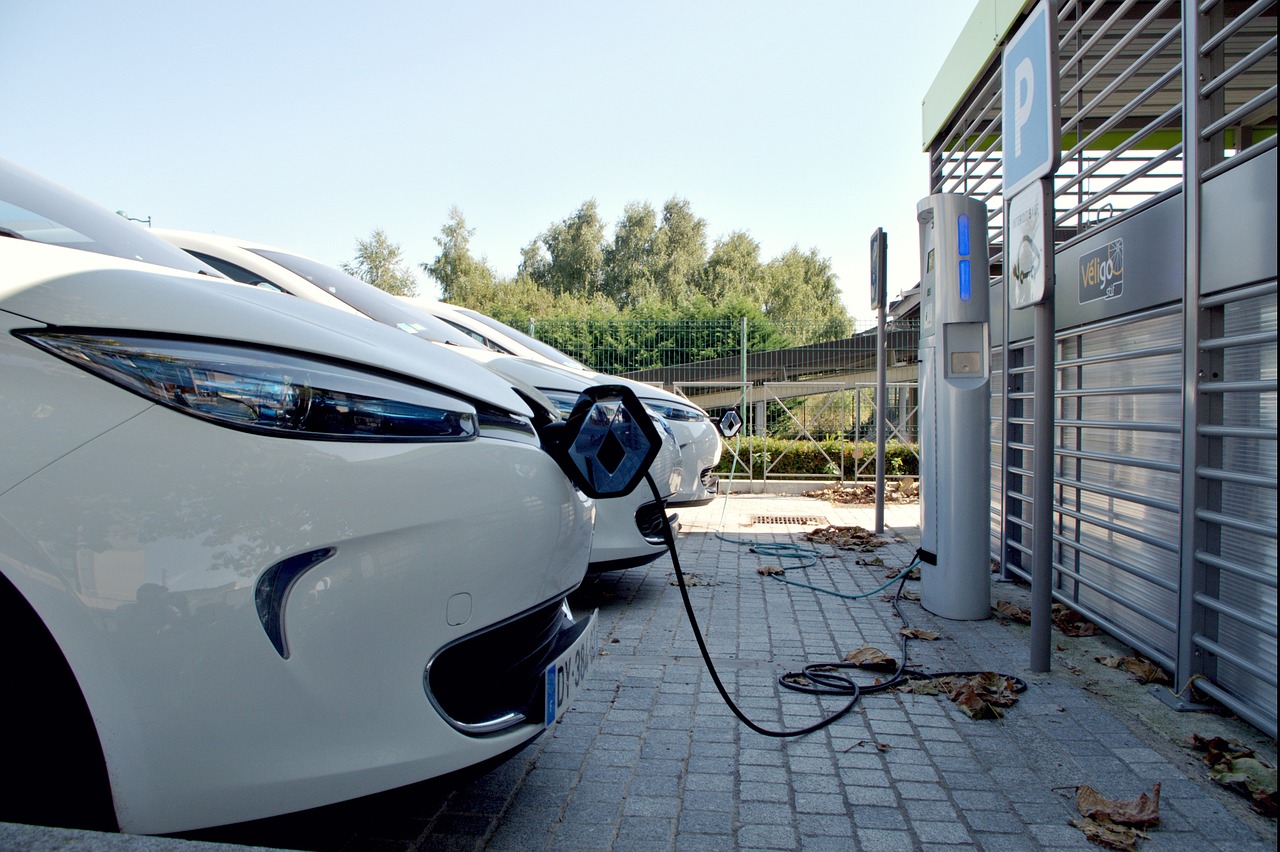 Samonaprawiające się akumulatory na horyzoncie. Europa ukształtuje przyszłość elektryków