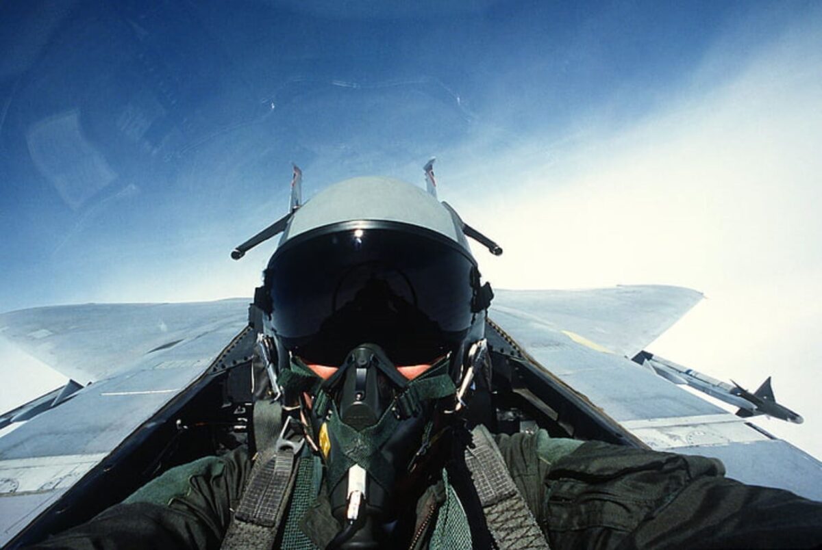 Myśliwce F-16 Viper wiecznie żywe. USA właśnie uzbroiły je po zęby