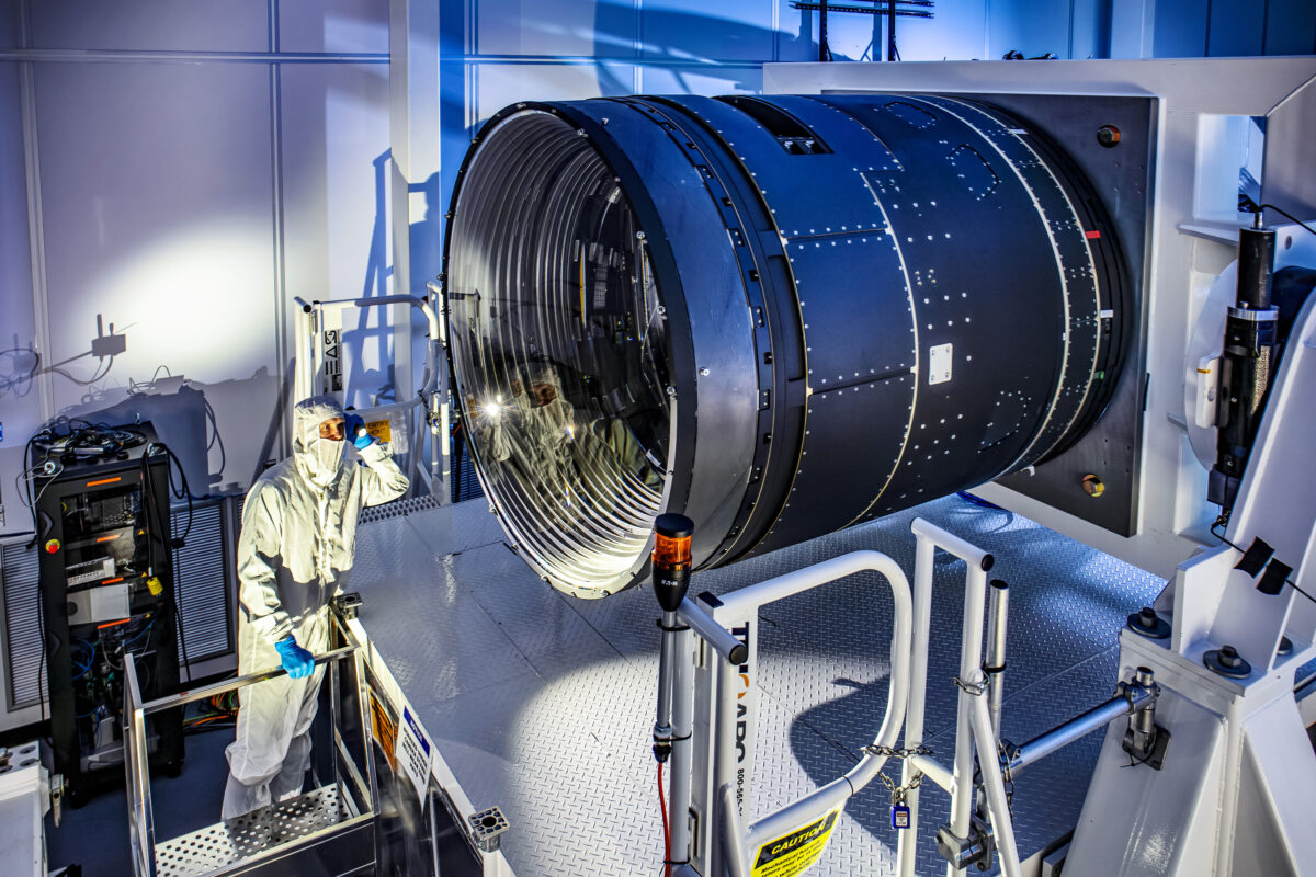 LSST to największa kamera CCD w historii. Zobacz, co będzie obserwować