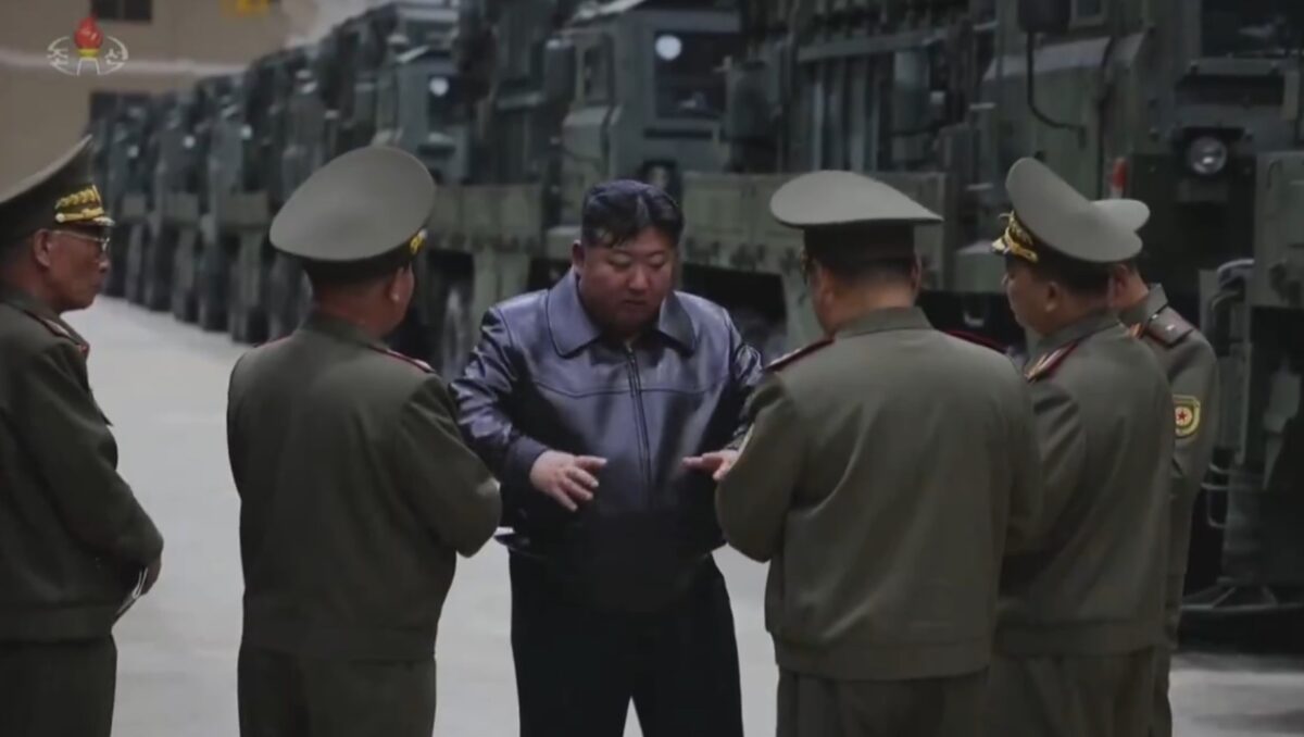 Nowy system balistyczny od Korei Północnej. Pochwalili się hangarem pełnym broni