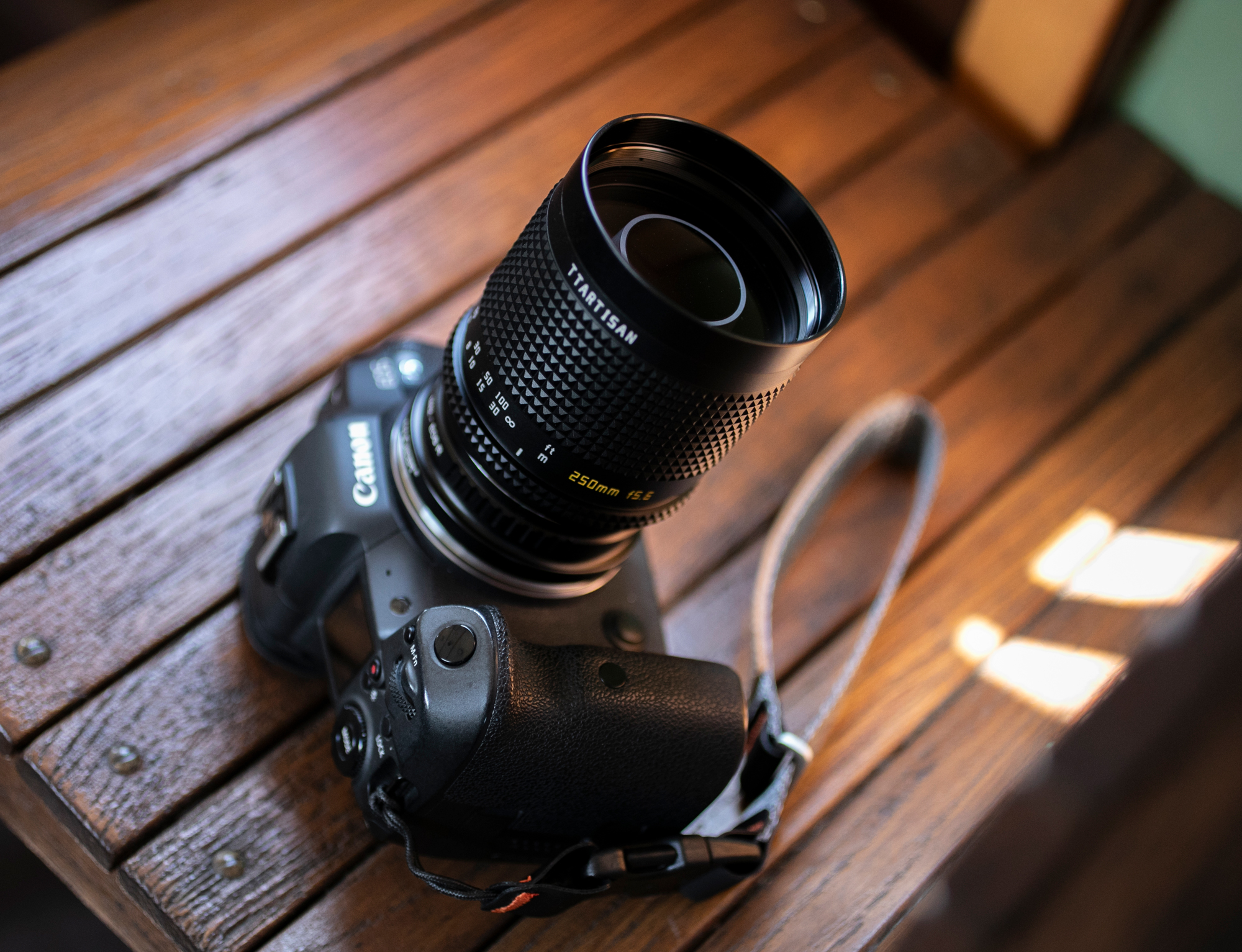 TTArtisan 250 mm f/5.6