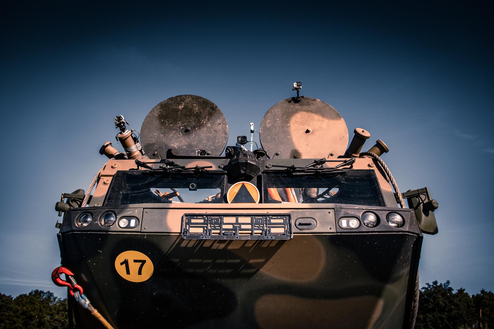 Wojny nie wygrywa się samym pancerzem i działem. Te 9 pojazdów wojskowych pokazało to najlepiej