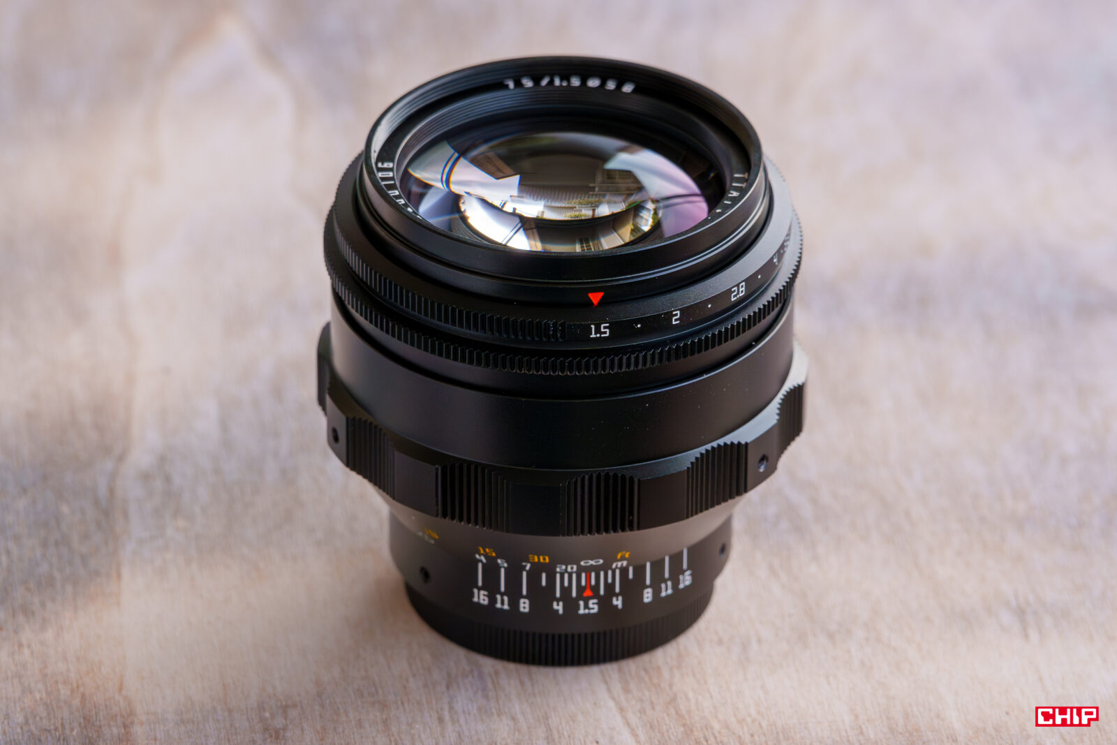 TTArtisan 75 mm f/1.5 Biotar Replica