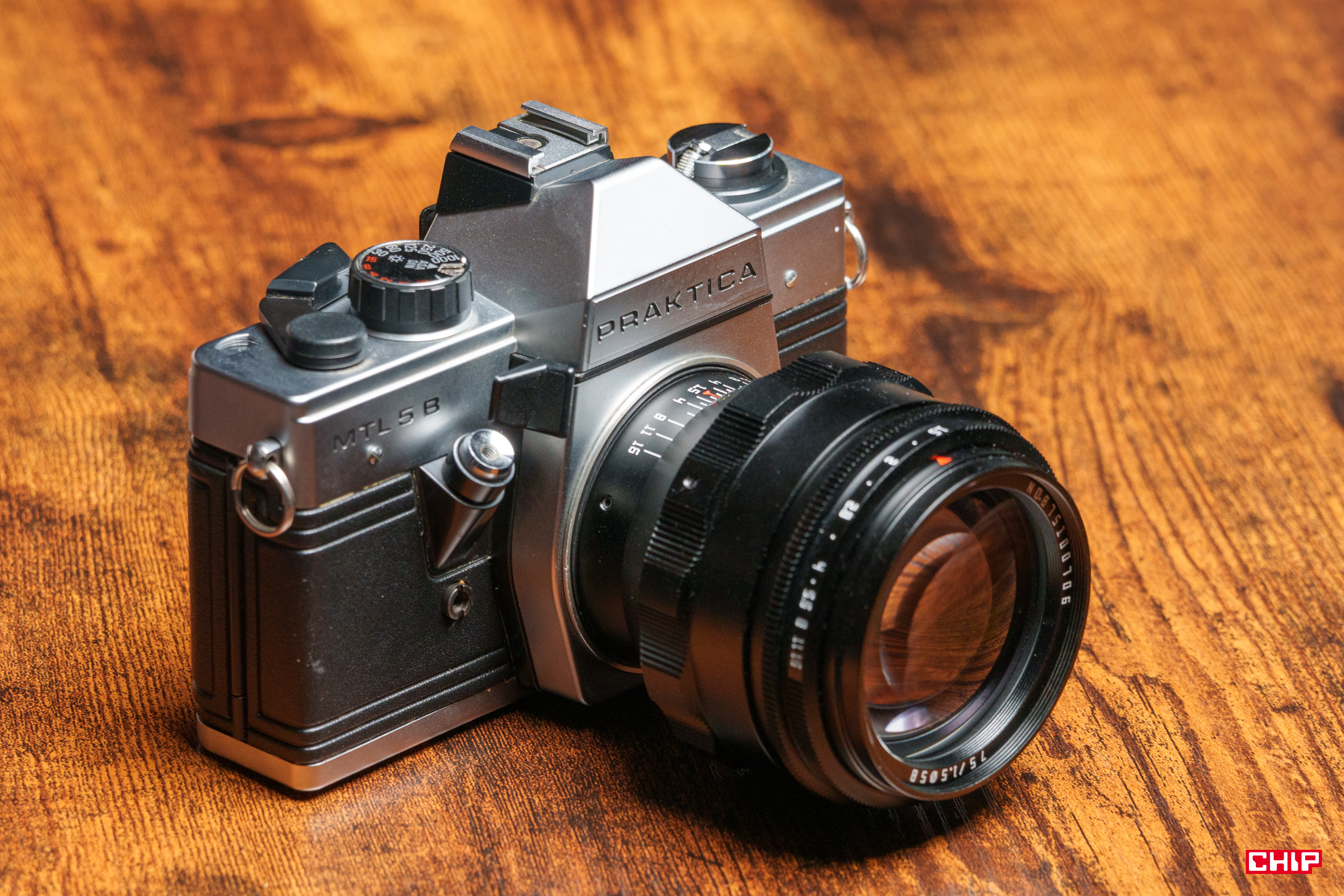 TTArtisan 75 mm f/1.5 Biotar Replica