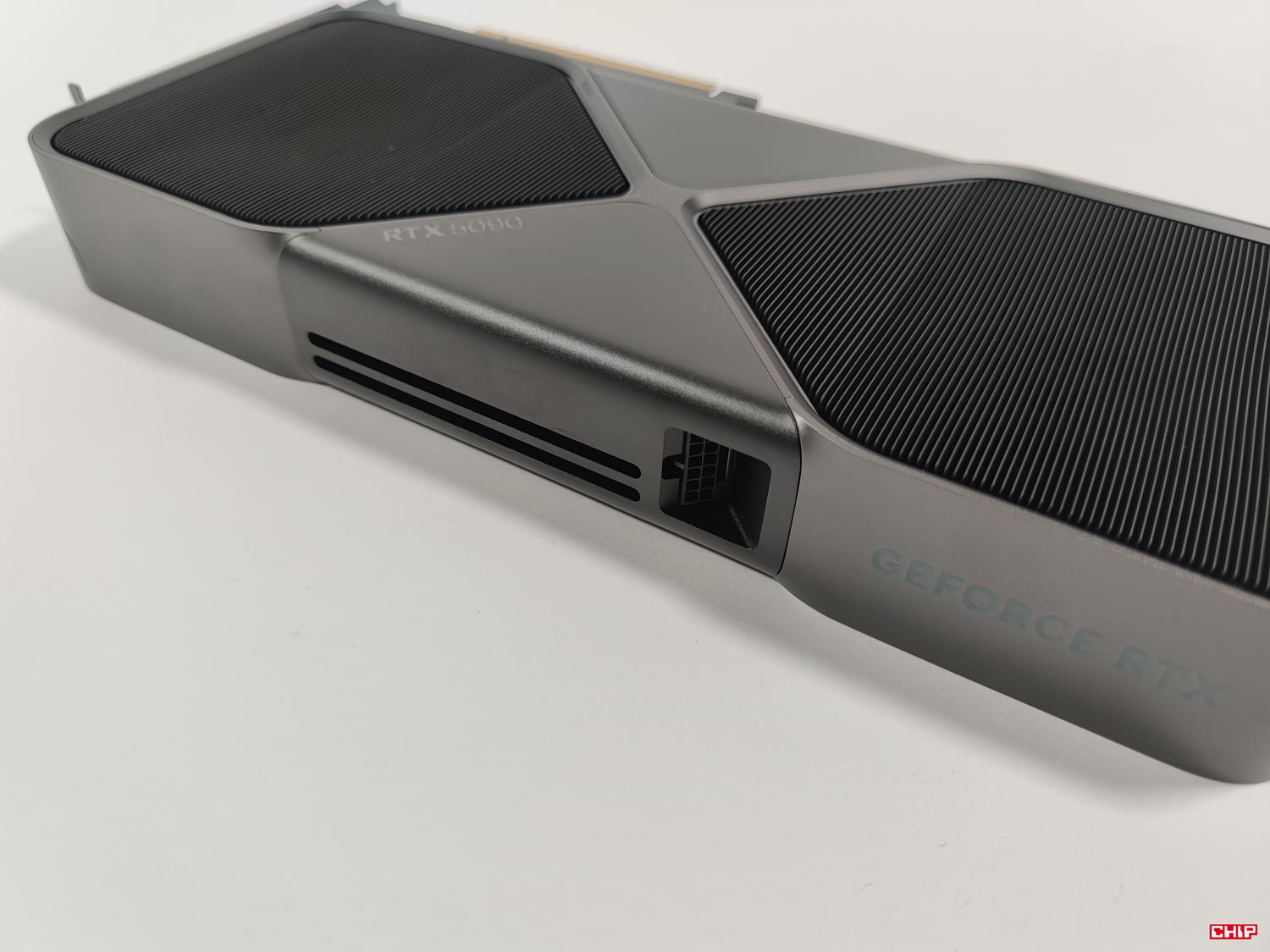test Nvidia GeForce RTX 5090 Founders Edition, recenzja Nvidia GeForce RTX 5090 Founders Edition, opinia Nvidia GeForce RTX 5090 Founders Edition