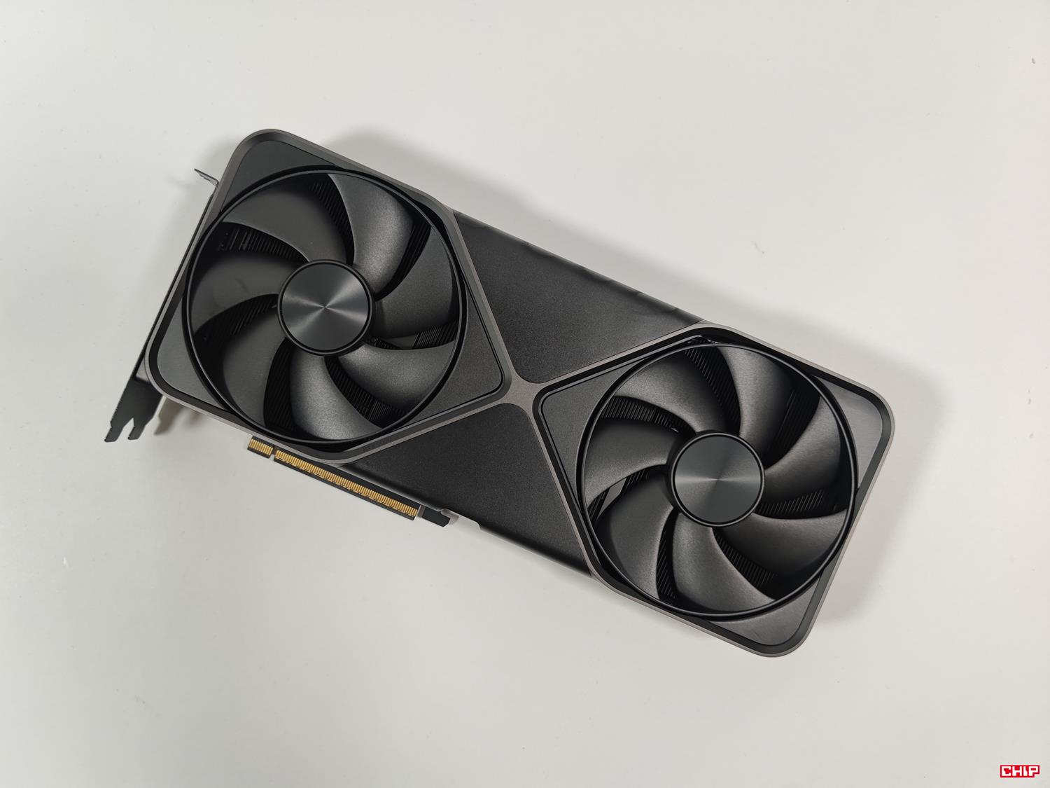 test Nvidia GeForce RTX 5090 Founders Edition, recenzja Nvidia GeForce RTX 5090 Founders Edition, opinia Nvidia GeForce RTX 5090 Founders Edition