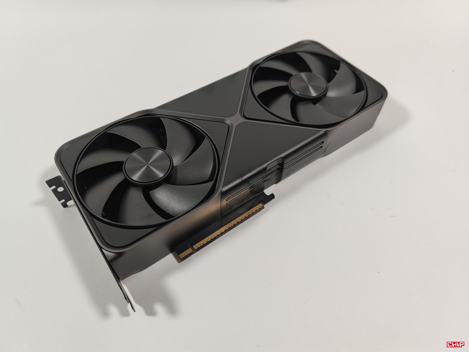 test Nvidia GeForce RTX 5090 Founders Edition, recenzja Nvidia GeForce RTX 5090 Founders Edition, opinia Nvidia GeForce RTX 5090 Founders Edition