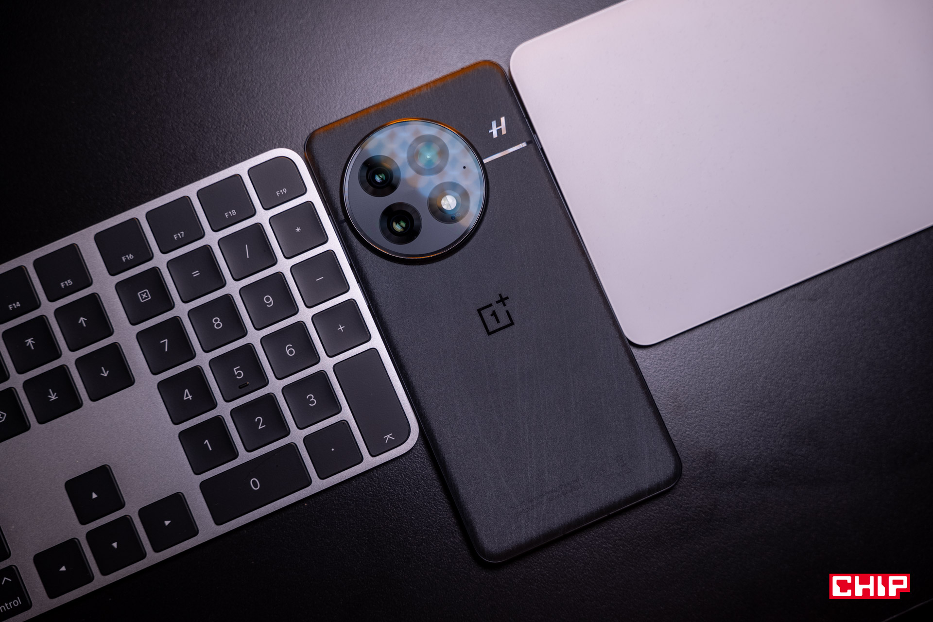 OnePlus podniesie poprzeczkę tym flagowcem. Samsung musi w końcu wziąć się do roboty