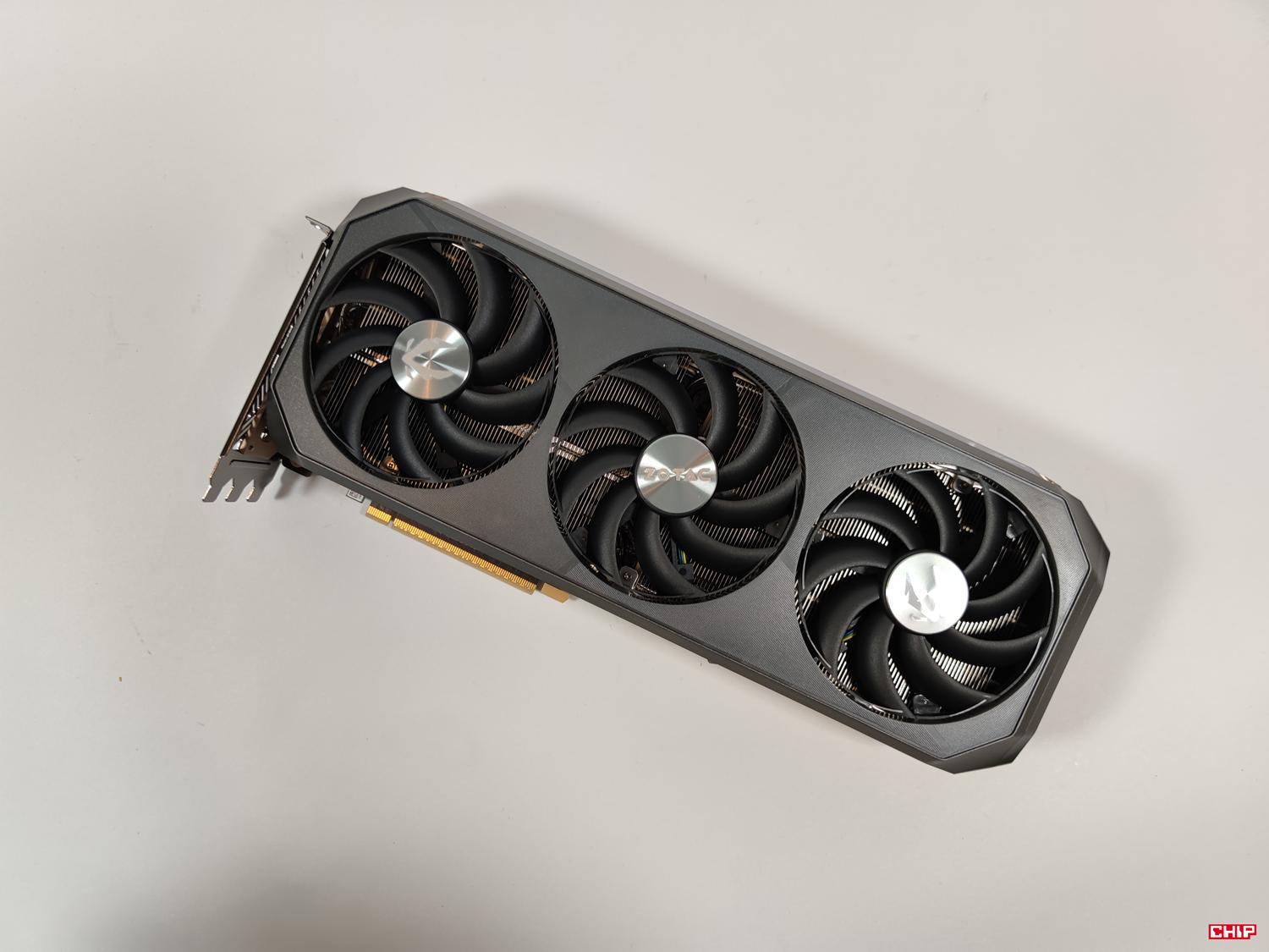 test ZOTAC GeForce RTX 5080 AMP Extreme Infinity, recenzja ZOTAC GeForce RTX 5080 AMP Extreme Infinity, opinia ZOTAC GeForce RTX 5080 AMP Extreme Infinity