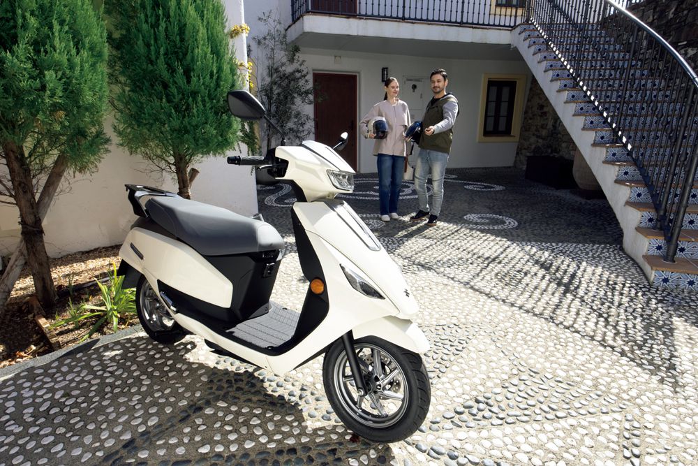 Więcej mocy i mniejsze spalanie w zasięgu przeciętnego motocyklisty. Suzuki szykuje przełom w klasie 250 cm³