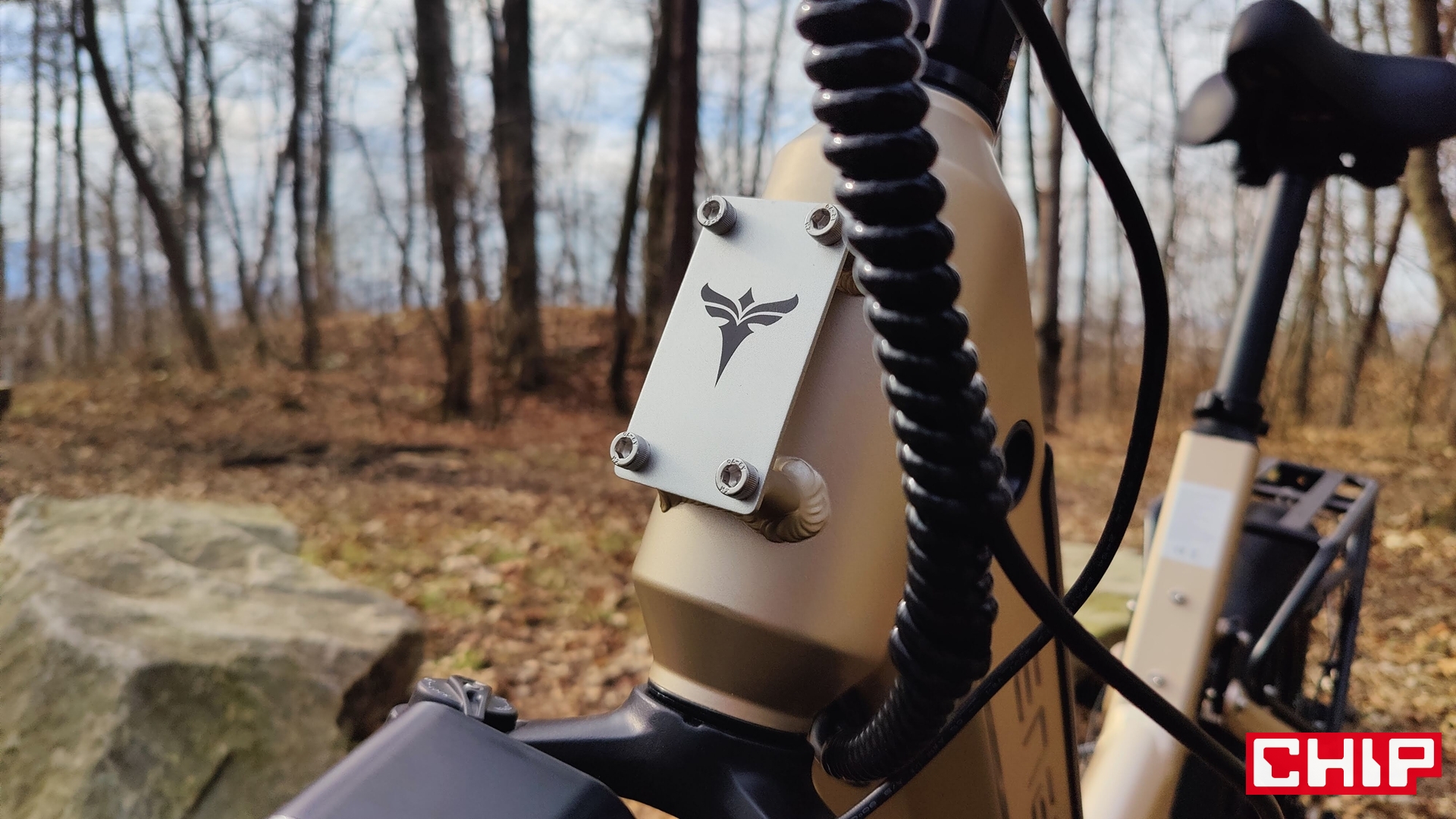 Rower ENGWE ZIP chce rozwiązać problem, którego większość e-bike choćby nie dotyka