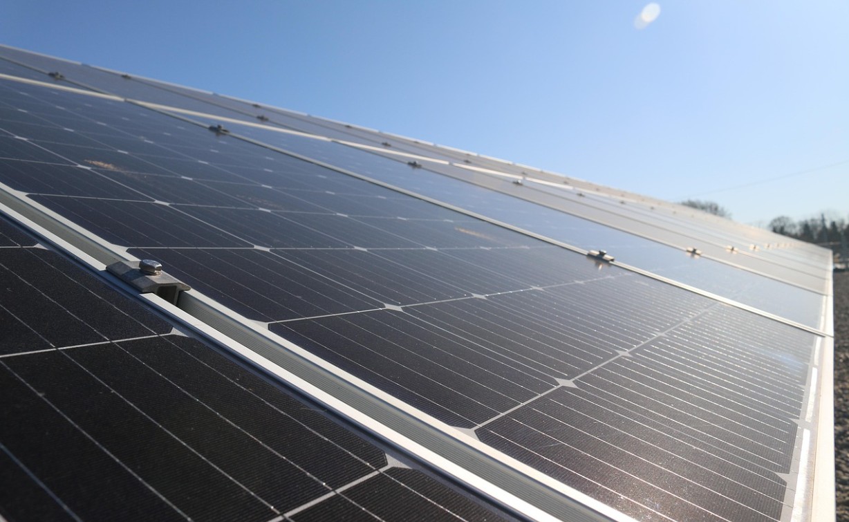 Twoje panele słoneczne się chowają. Tyle mocy i sprawności, że aż trudno w to uwierzyć