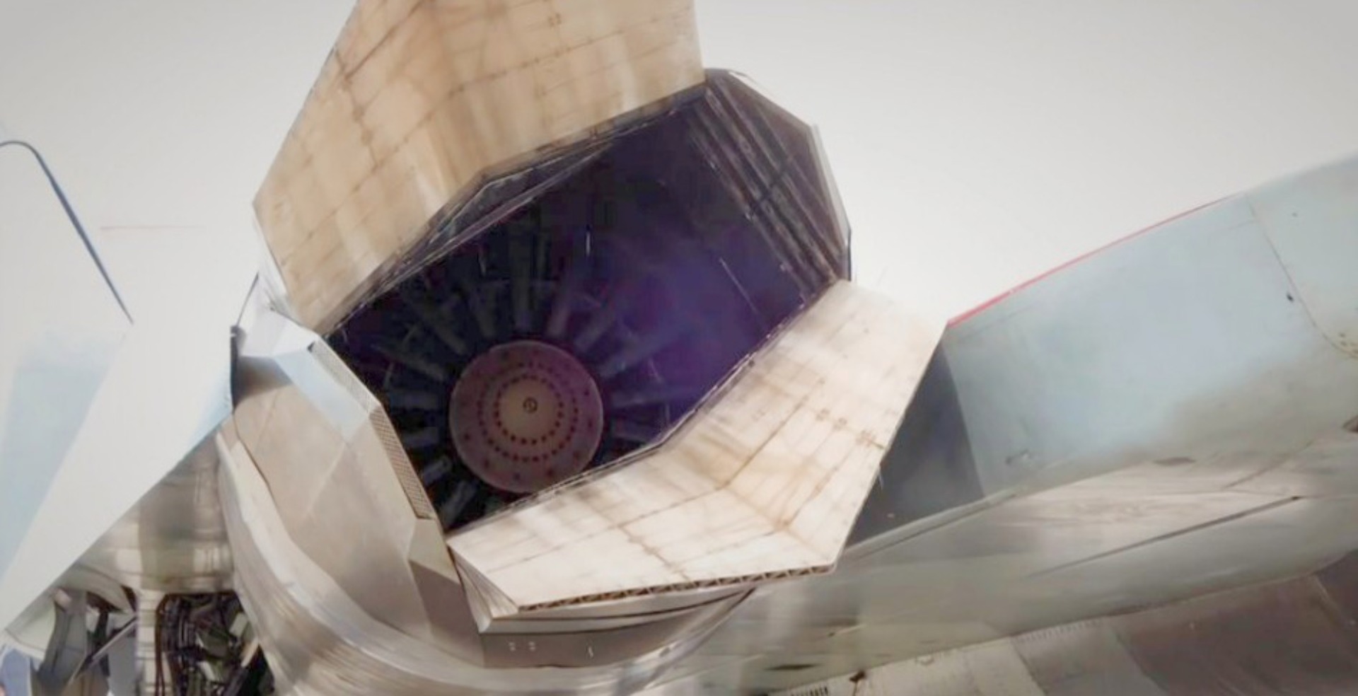 Rosja turbodoładowuje swój mocarny myśliwiec. Su-57M taki potężny, że aż szkoda nim latać
