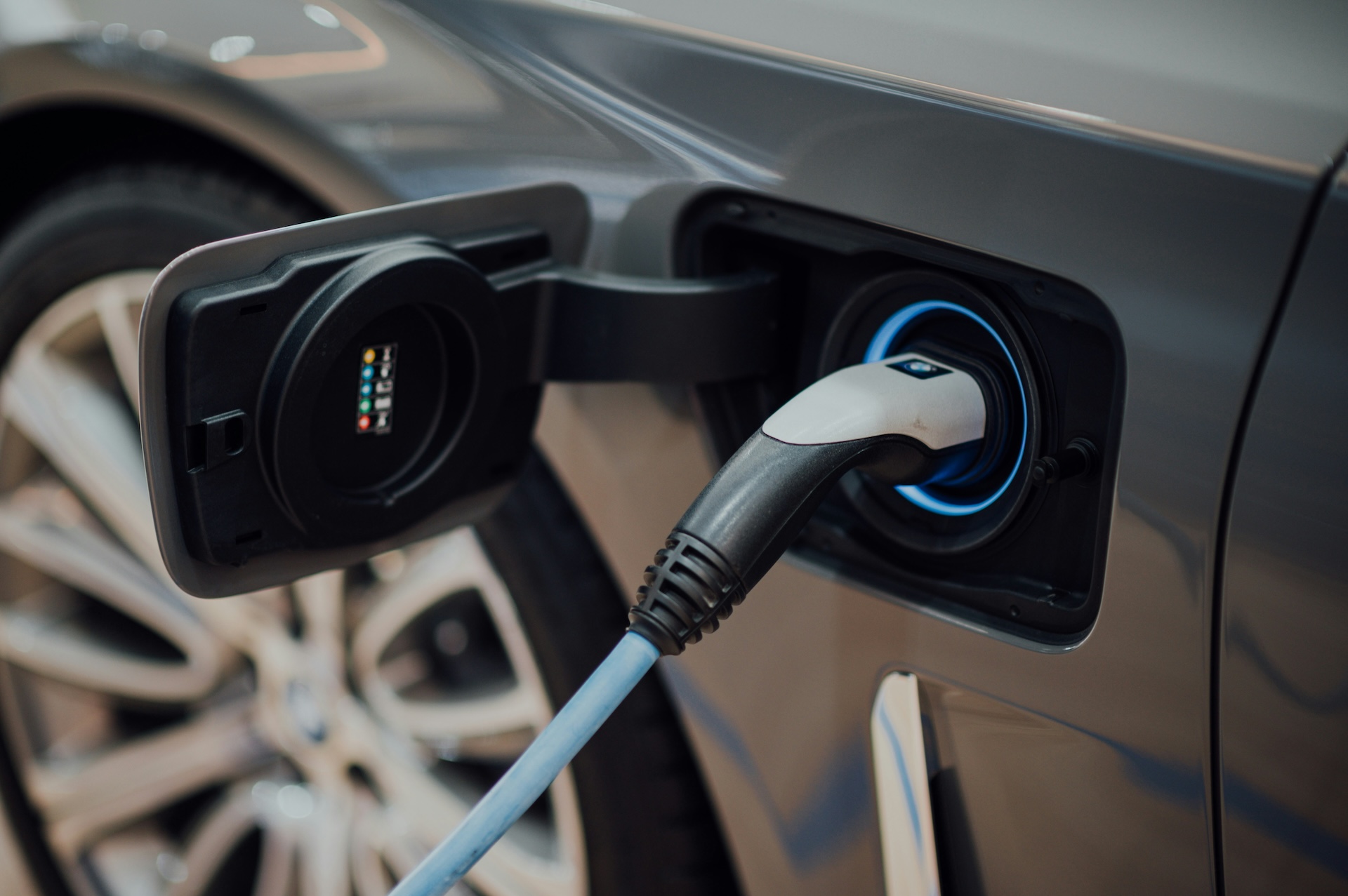 ElectroMobility Poland złożyło wniosek o 4,5 mld zł z KPO na budowę polskiego hubu elektromobilności