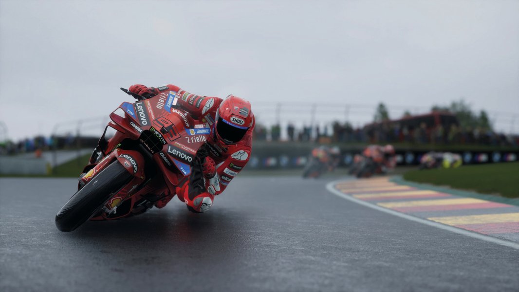 Recenzja MotoGP 25. Wyścigowa królowa dwóch kółek wznosi się na wyżyny realizmu, ale nadal kuleje