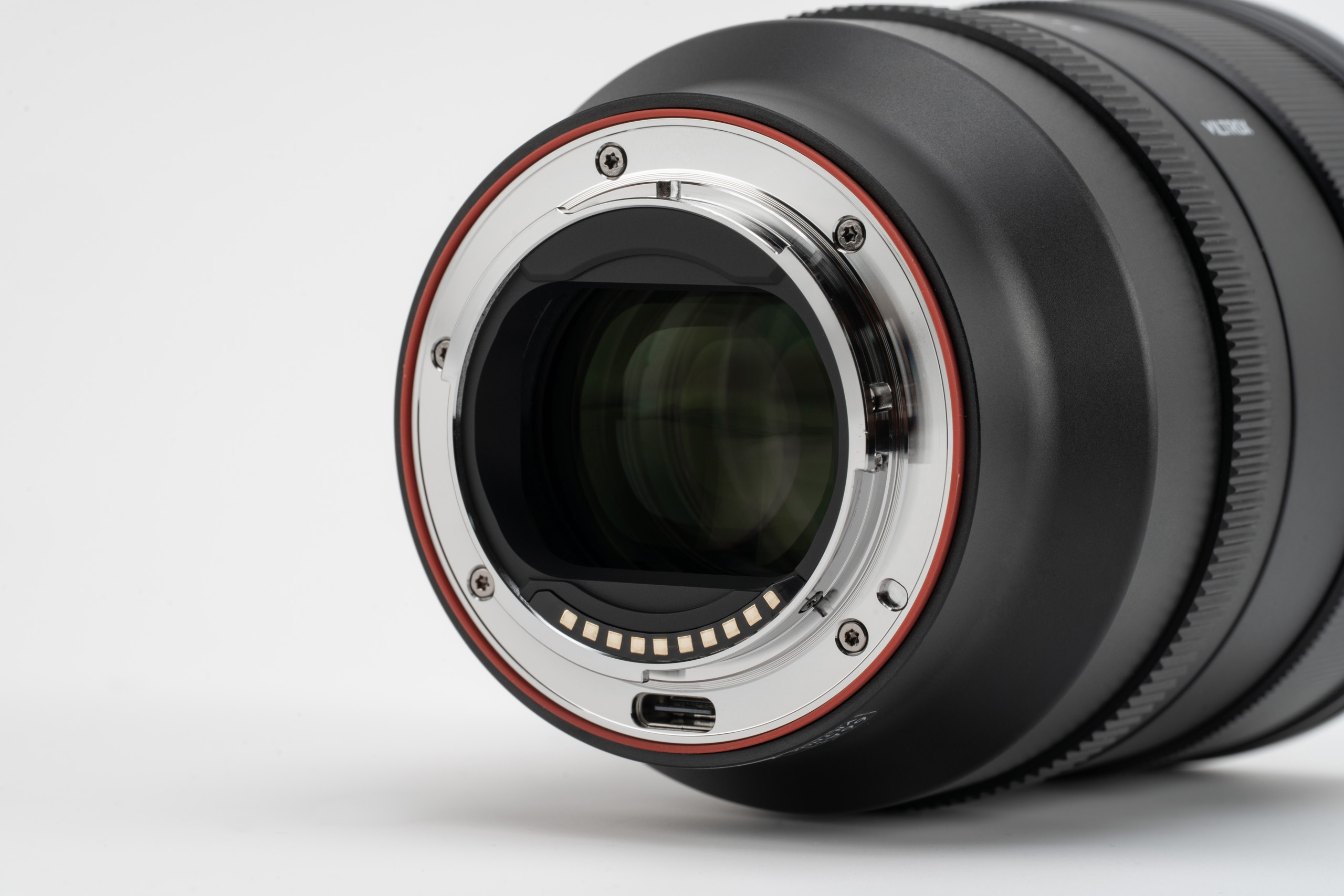 Viltrox 85 mm f/1.4 Pro