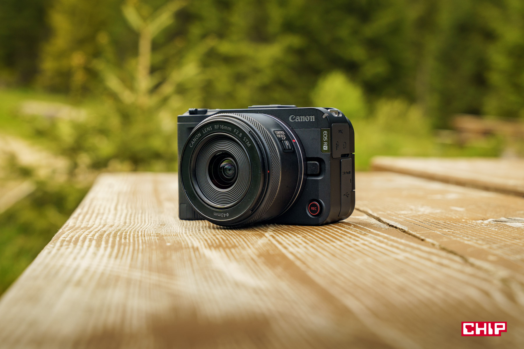 Canon EOS R50 V to świetny sprzęt. A Ty dalej nagrywasz smartfonem?