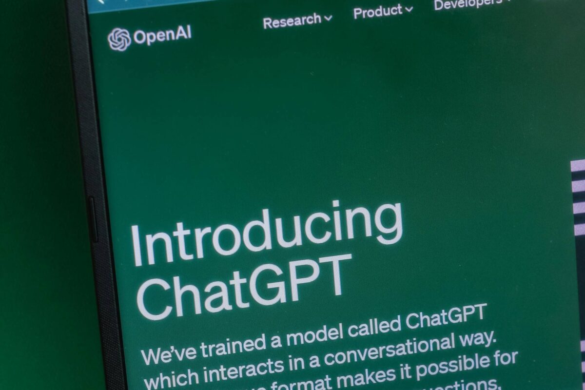 OpenAI pracuje nad autorskim urządzeniem. Wiemy, czym ono nie będzie