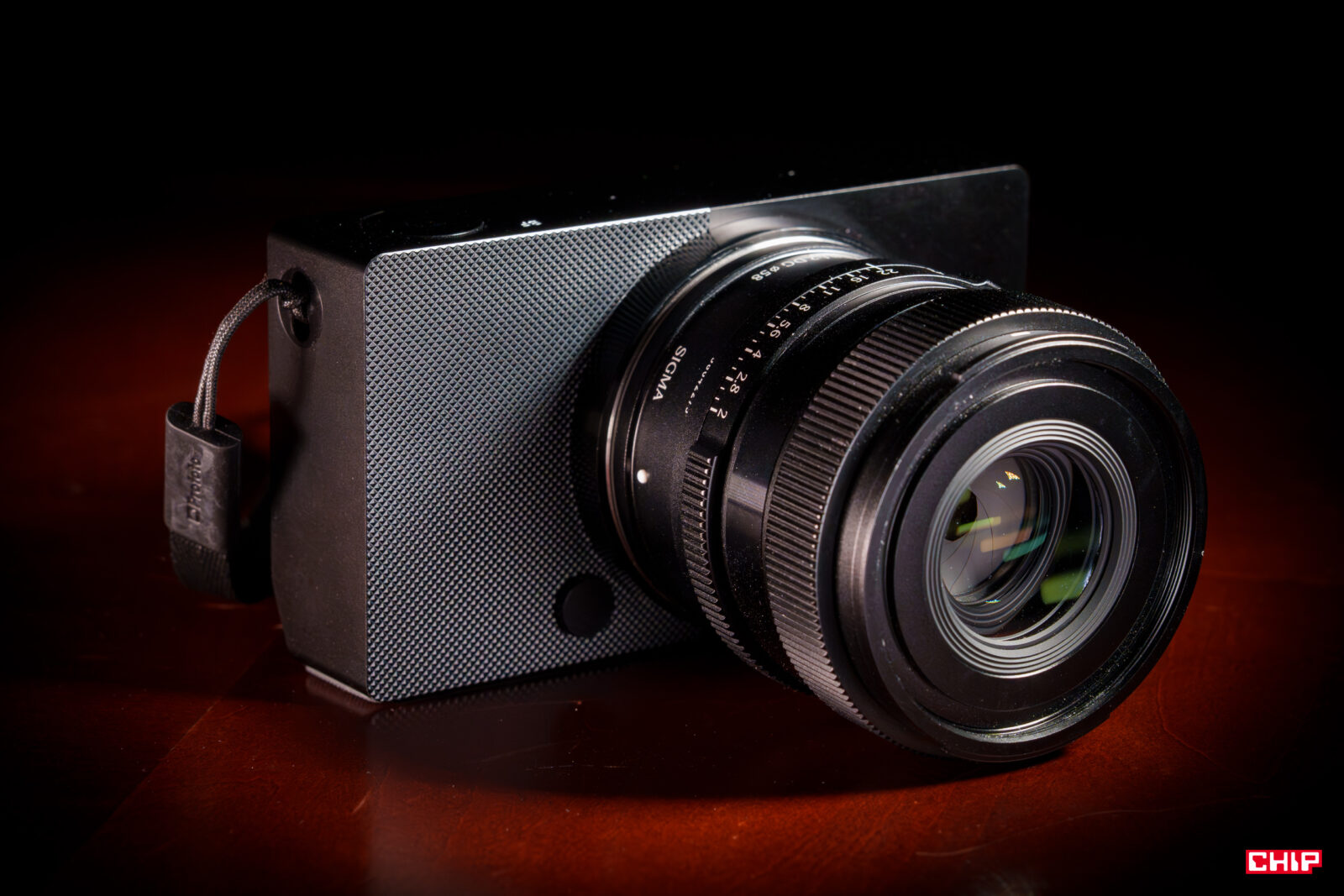 Test Sigma BF – aparat, biżuteria, konkurencja dla Leiki?