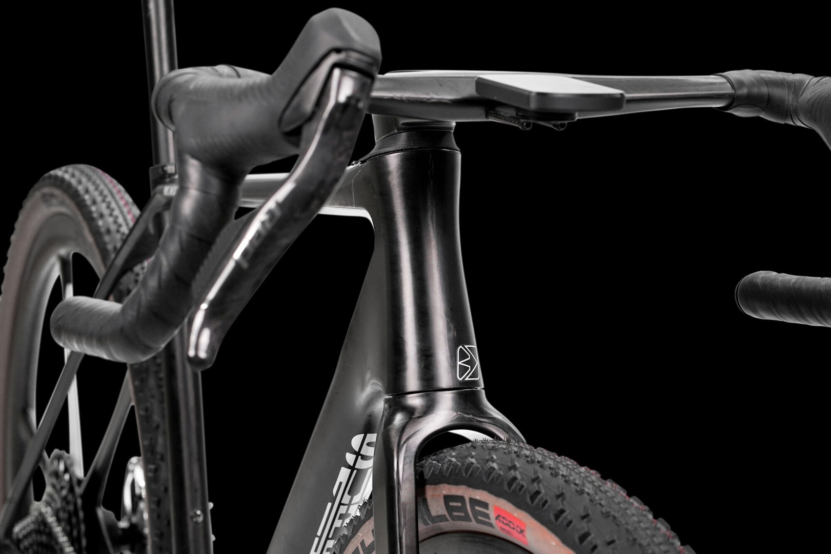 Superlekki potwór z Niemiec. Ten rower waży tylko 6,8 kg