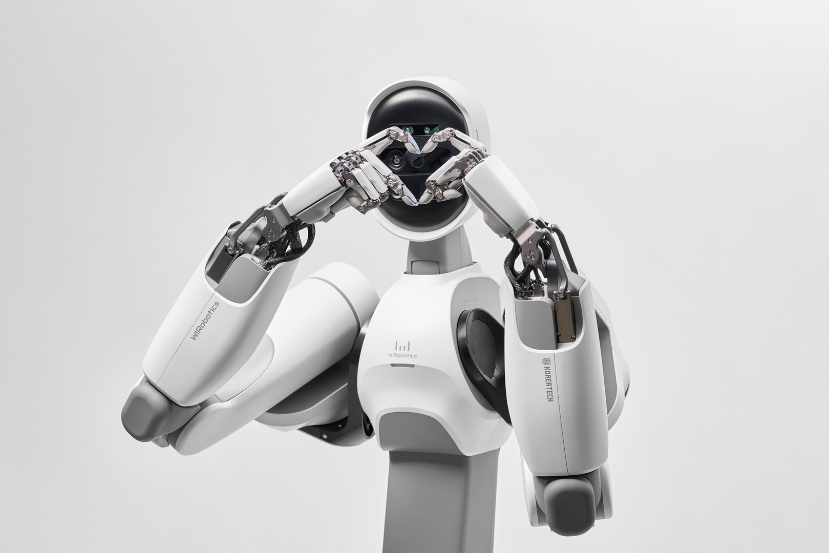 Czy to początek ery androidów? Nowy koreański robot zachwyca
