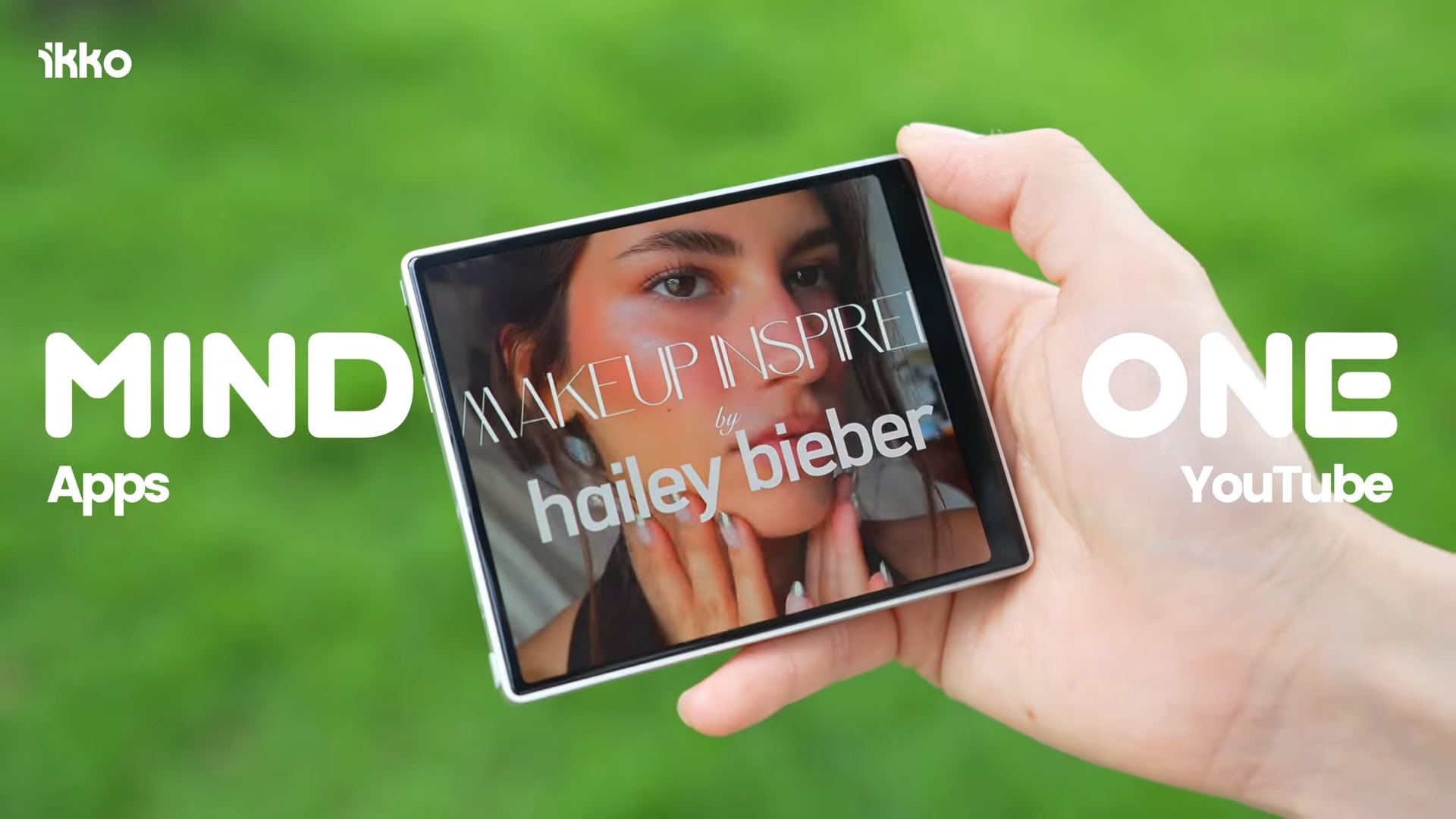 MindOne – miniaturowy smartfon z globalnym darmowym internetem do narzędzi AI
