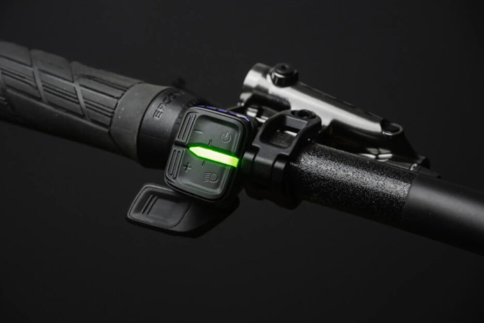 Shimano ich rozczarowało, więc wzięli rowerowe sprawy w swoje ręce