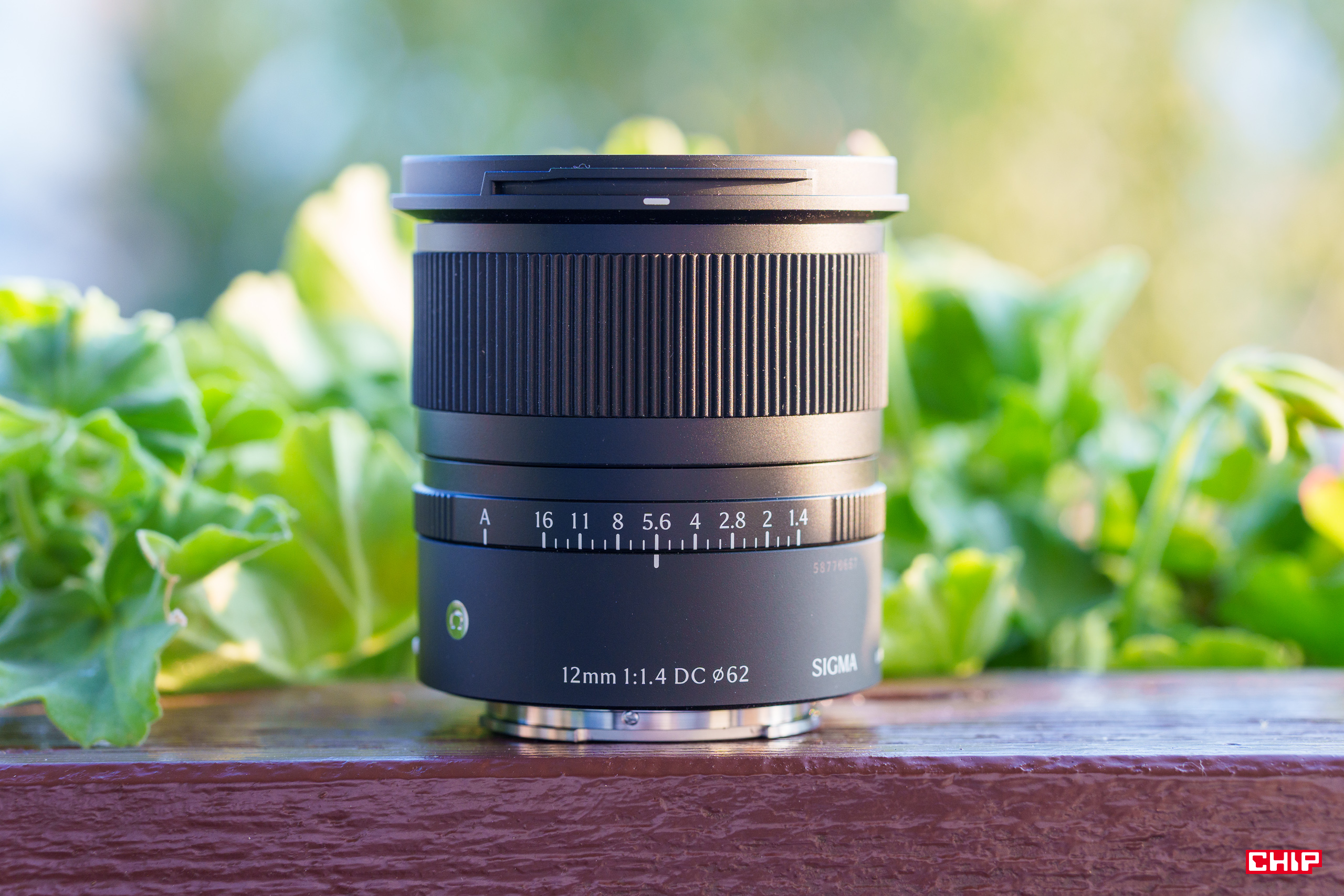 Sigma 12 mm f/1.4 DC