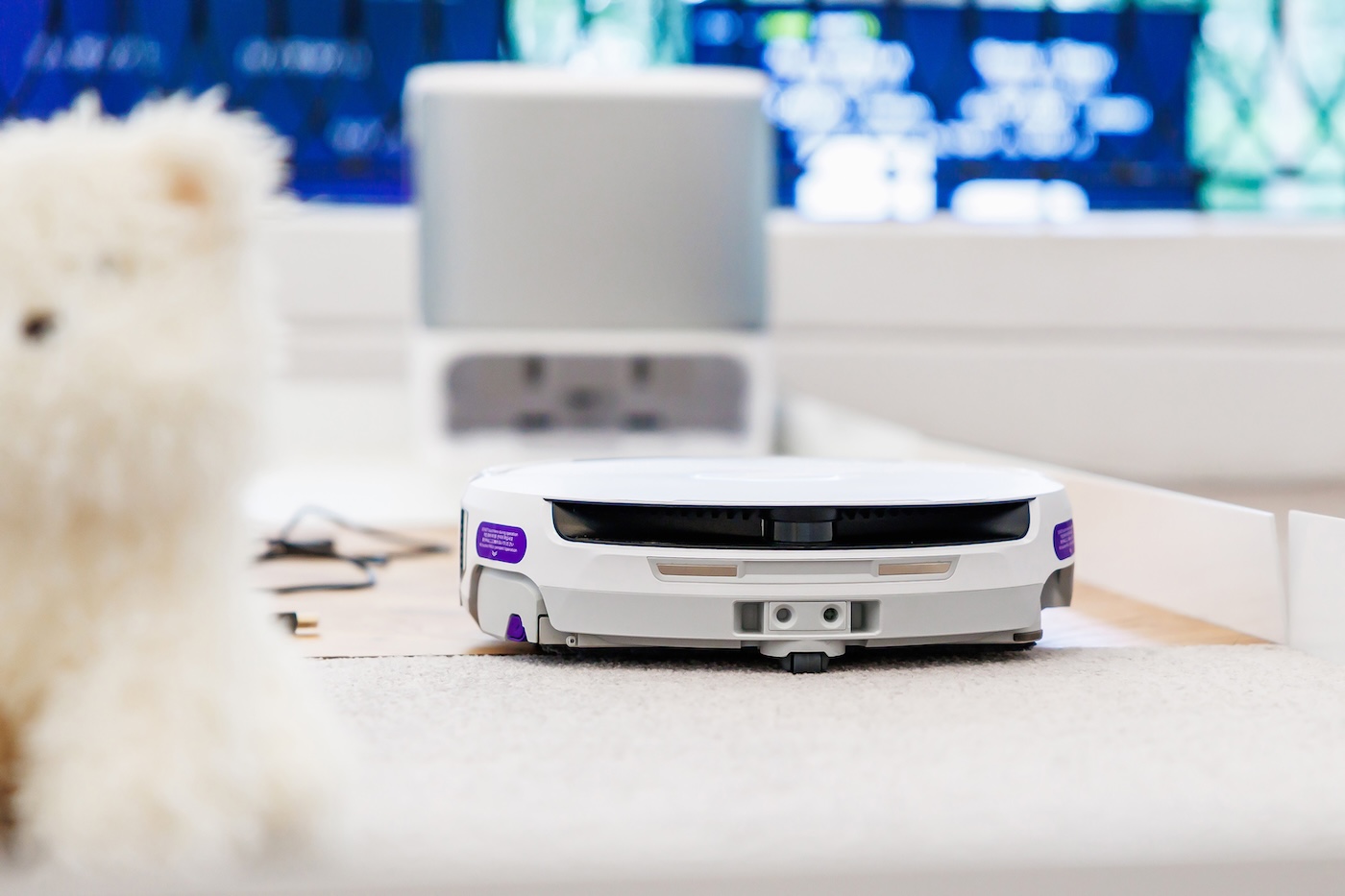 Nowa era robotów sprzątających? Narwal FLOW może cię zaskoczyć