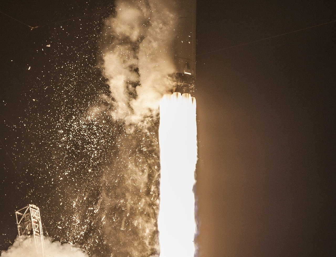 Powstanie nowy materiał do silników odrzutowych. Wykorzystuje fale uderzeniowe do napędu