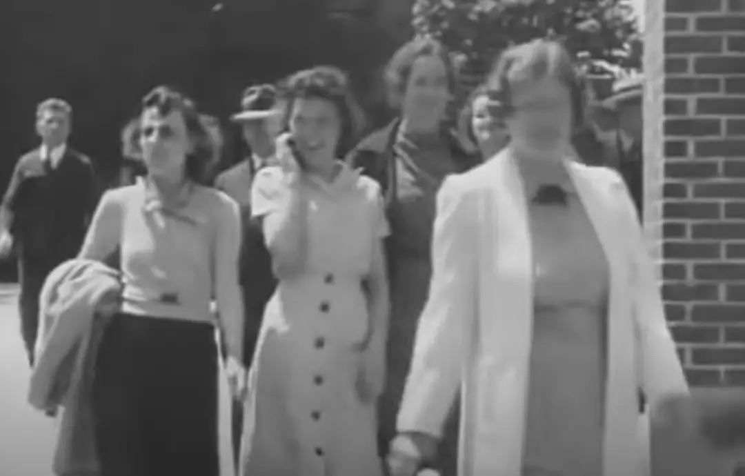 Kobieta z telefonem w 1938 roku. Wyjaśnienie tajemniczego nagrania