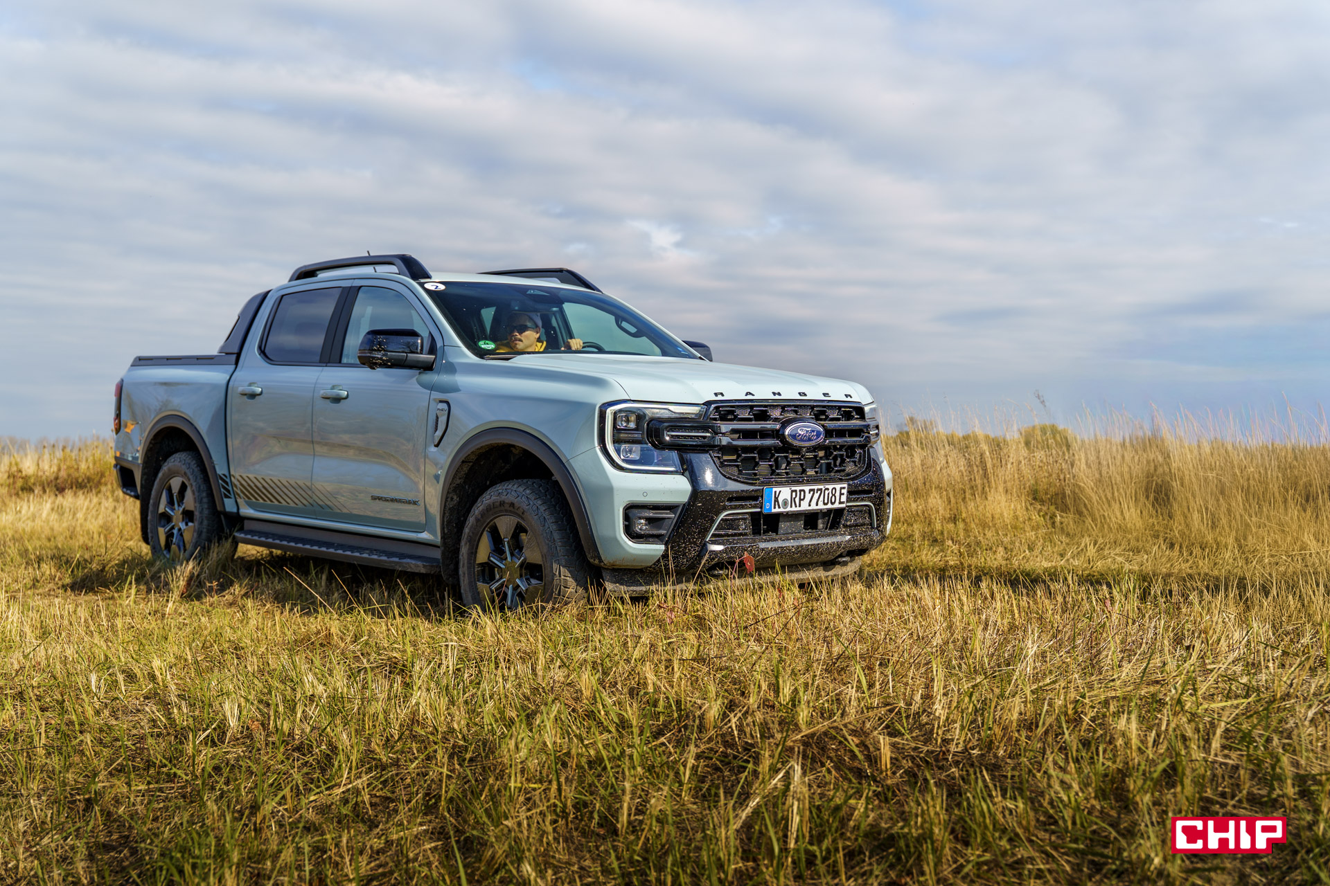 Ford Ranger PHEV w pierwszej trasie - po co prąd w takim aucie?