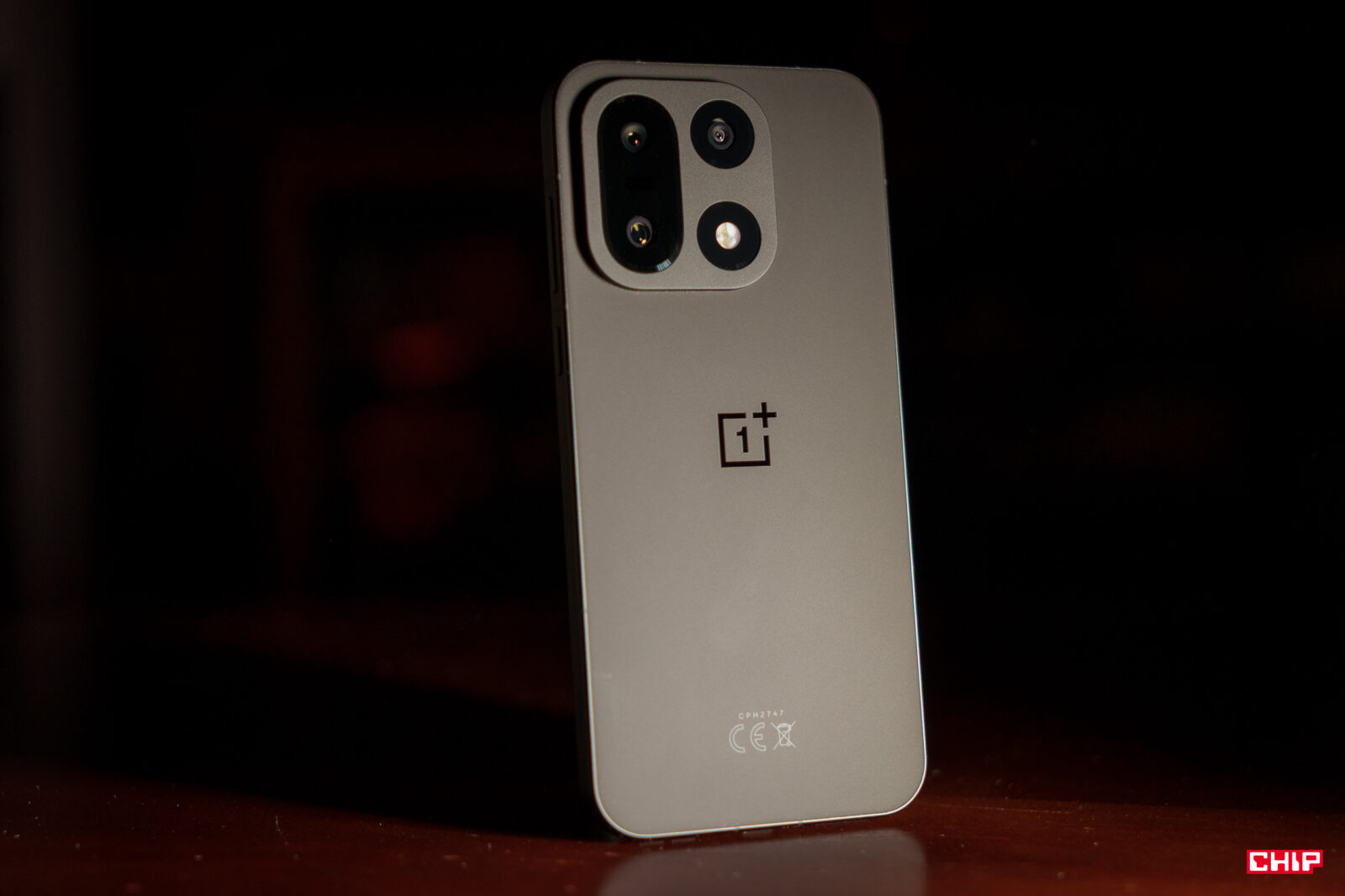 OnePlus 15