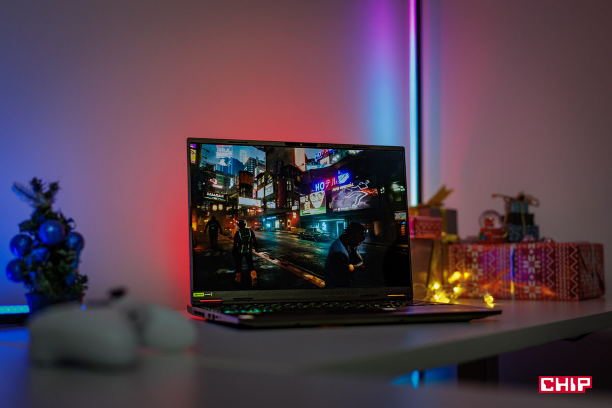 Skończ z zamulaniem w te święta. Postaw na laptopy nowej generacji z GeForce RTX 50