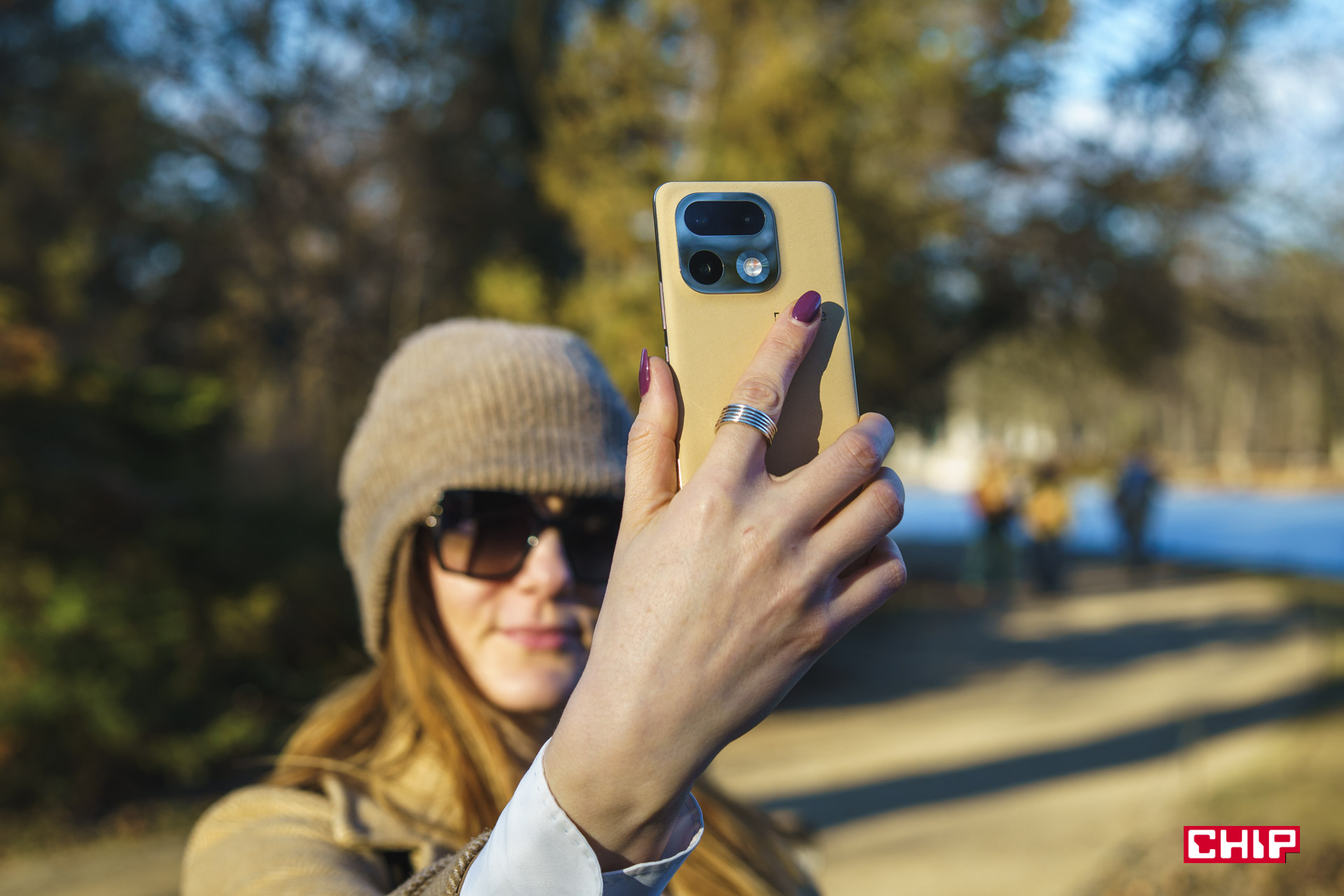 Czy telefony robią ładniejsze zdjęcia niż profesjonalne aparaty? Tak i wyjaśnię Ci, dlaczego tak się dzieje